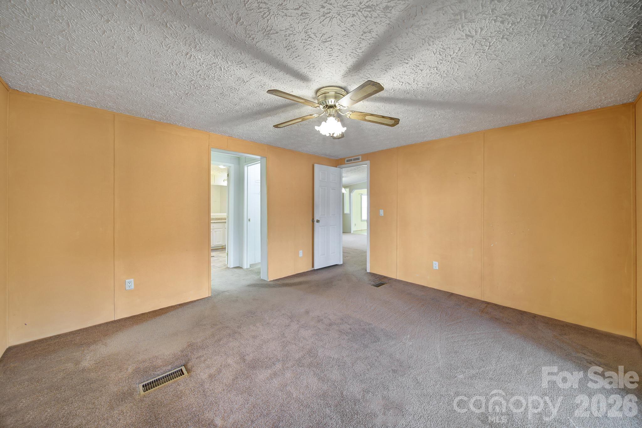 2236 White Heron Road — Liberty Hill