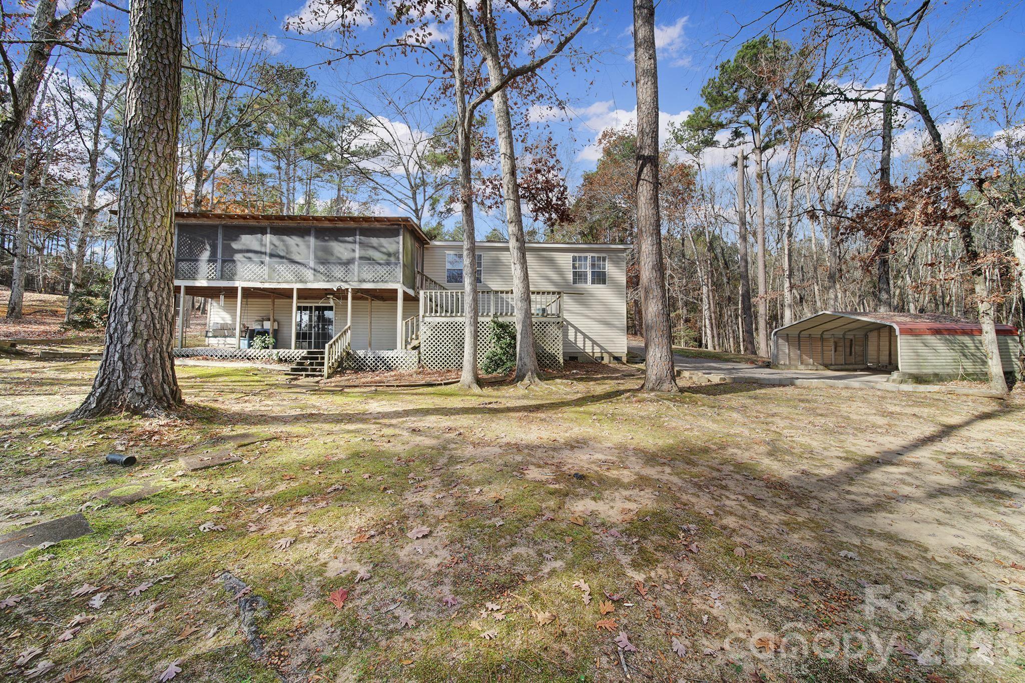 2236 White Heron Road — Liberty Hill