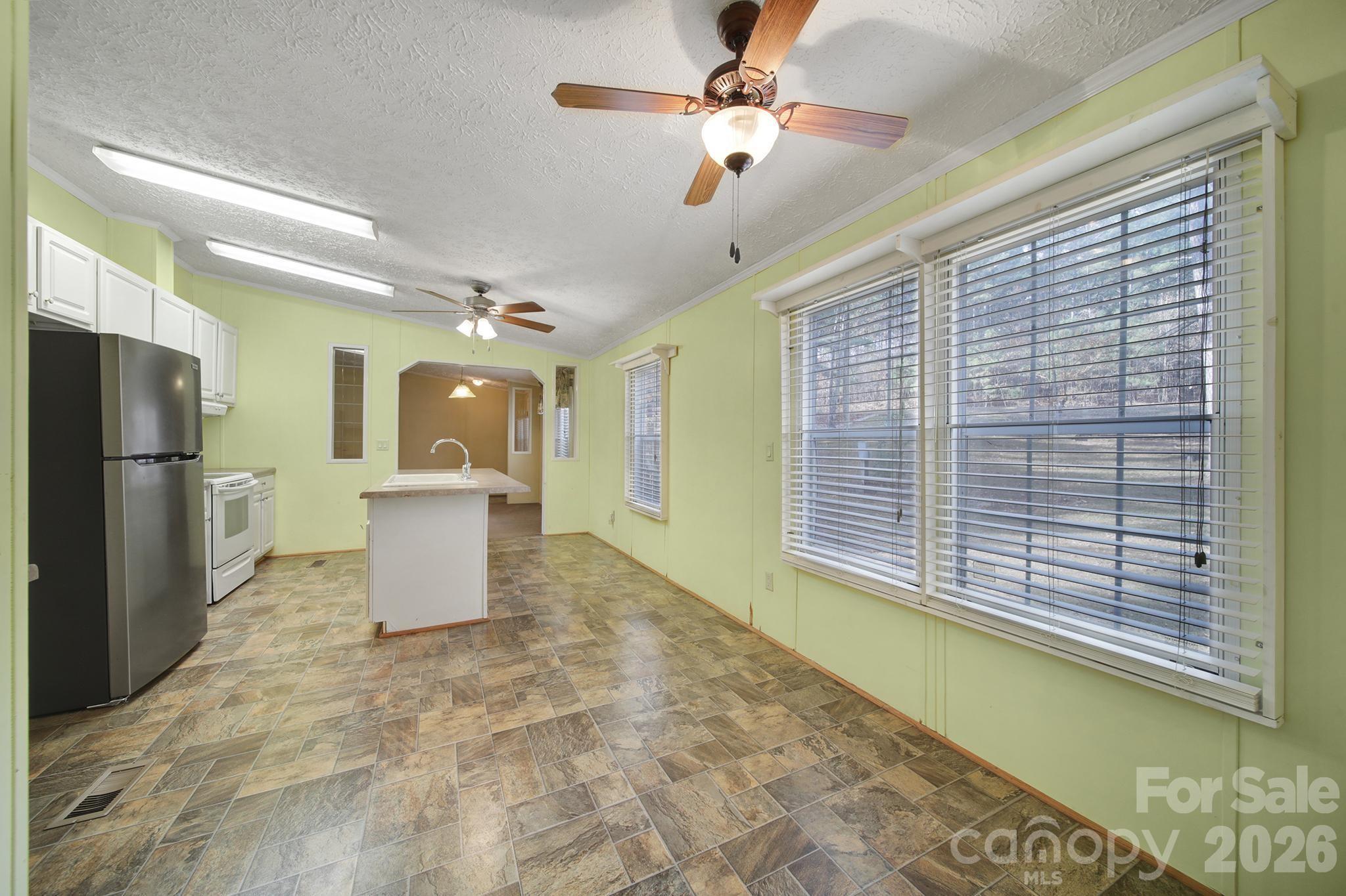 2236 White Heron Road — Liberty Hill