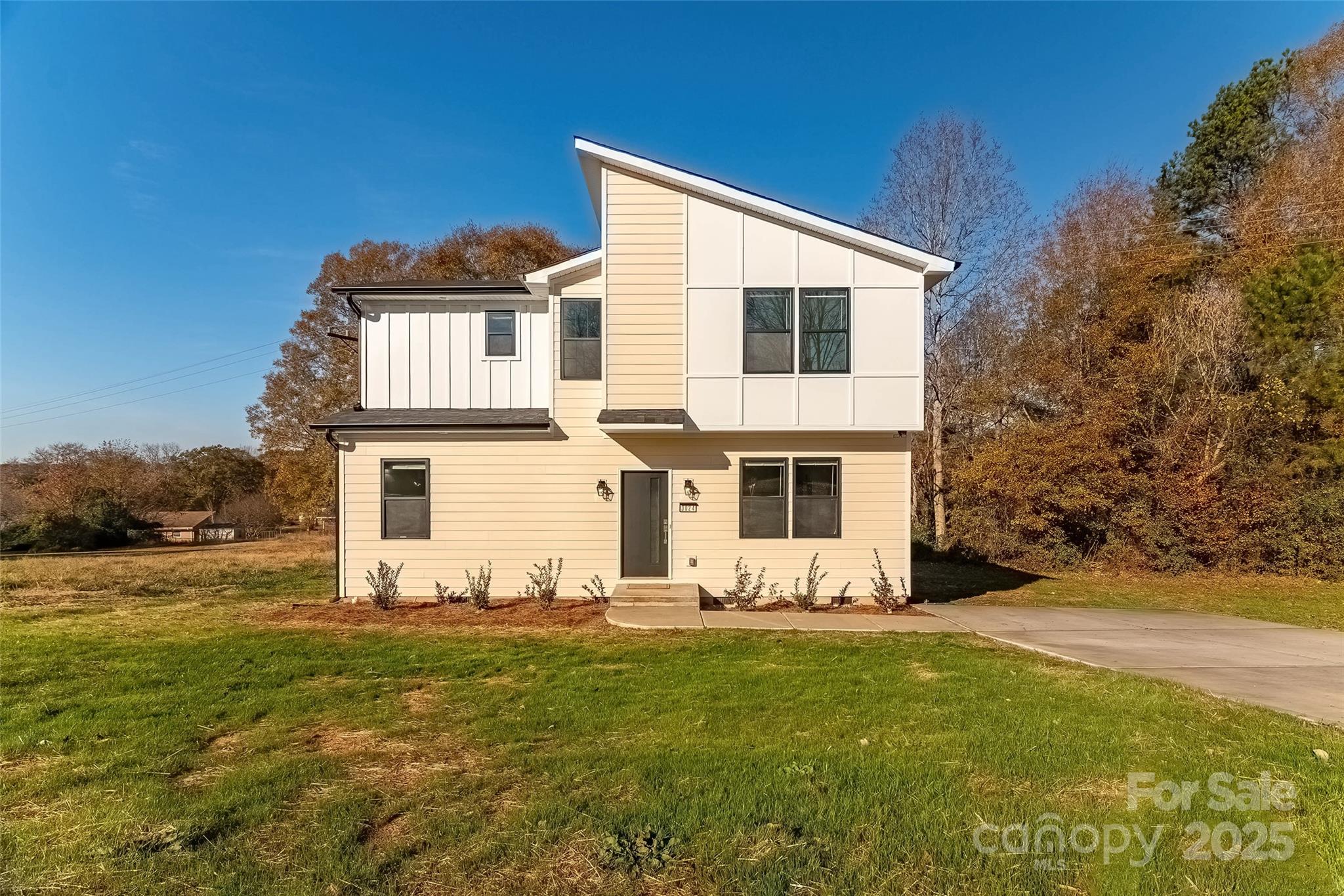 3024 Poplar Circle — Shelby