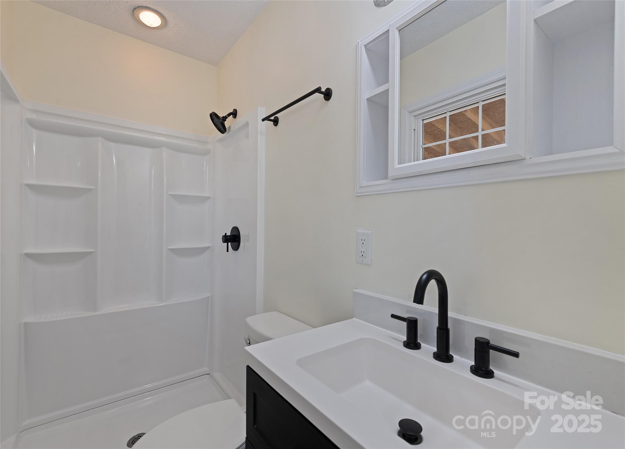 129 Willowbrook Road — Hendersonville