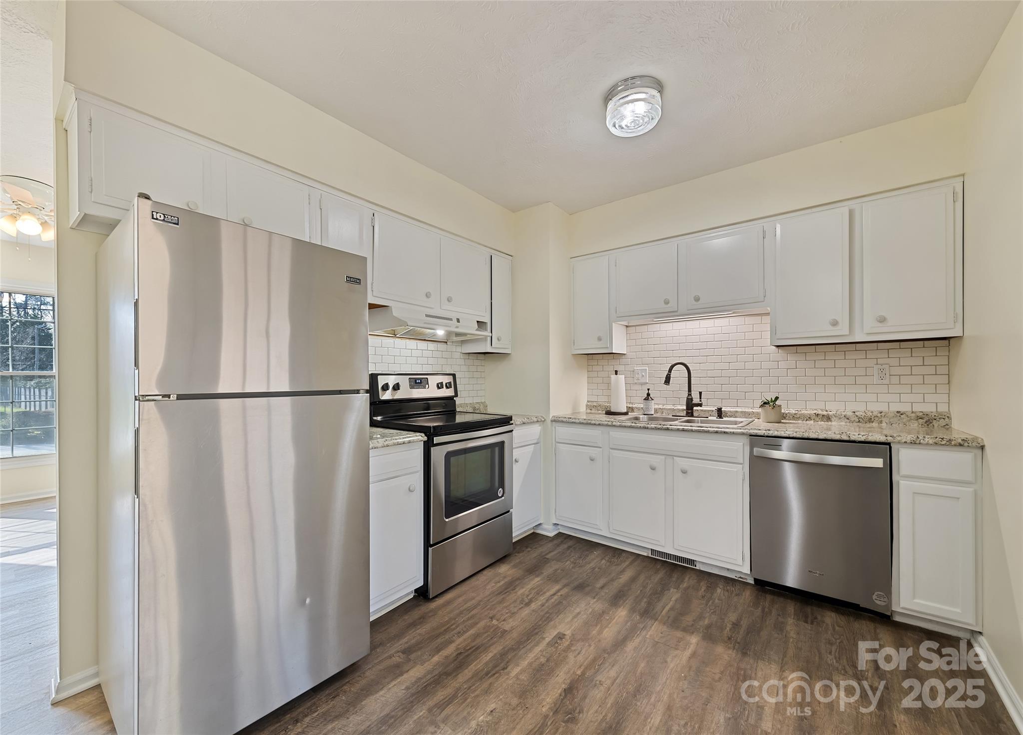 129 Willowbrook Road — Hendersonville