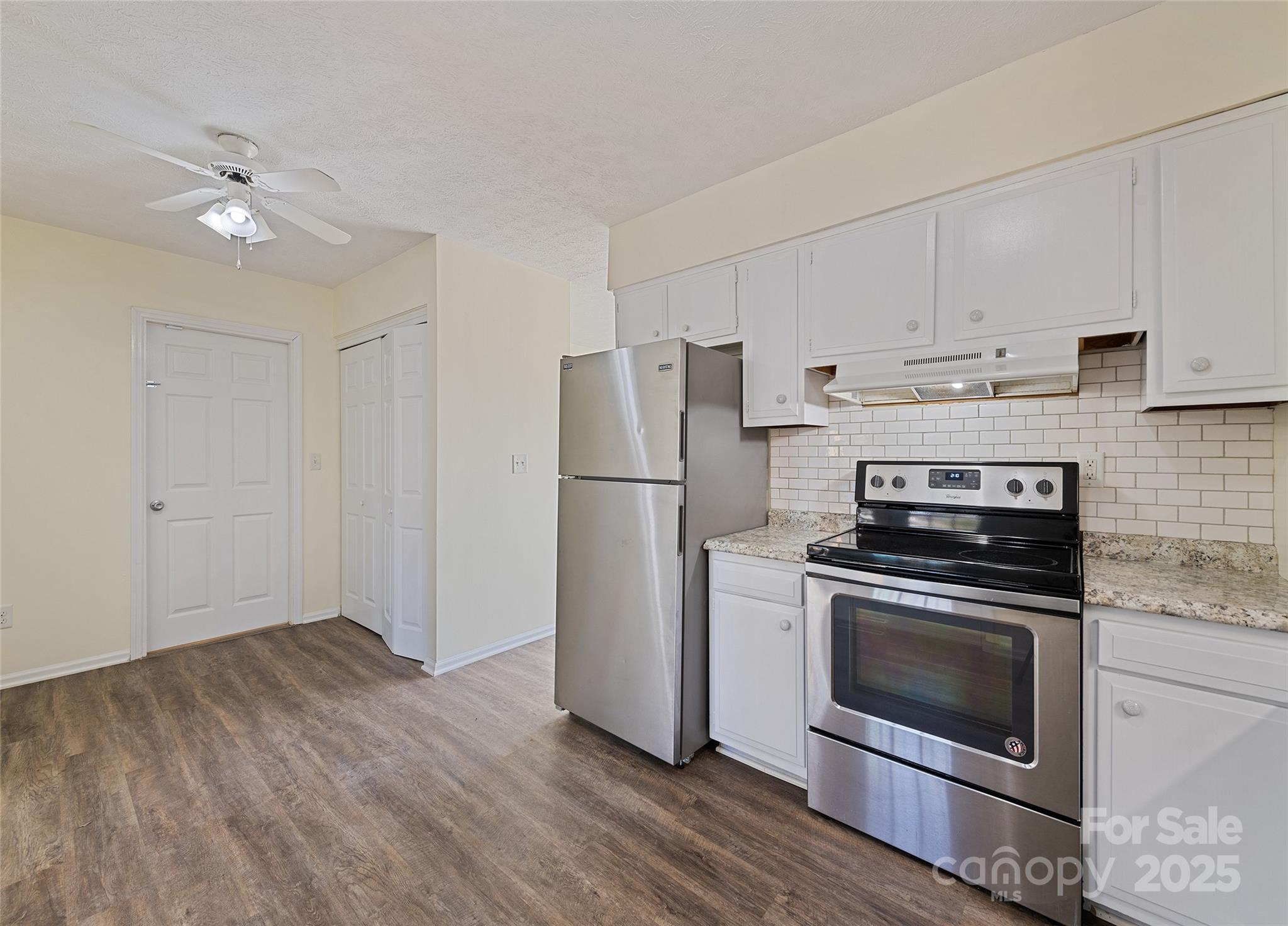 129 Willowbrook Road — Hendersonville