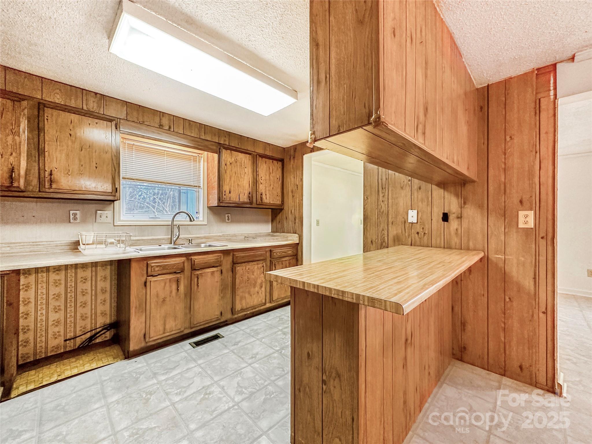 435 Moose Club Road — Statesville