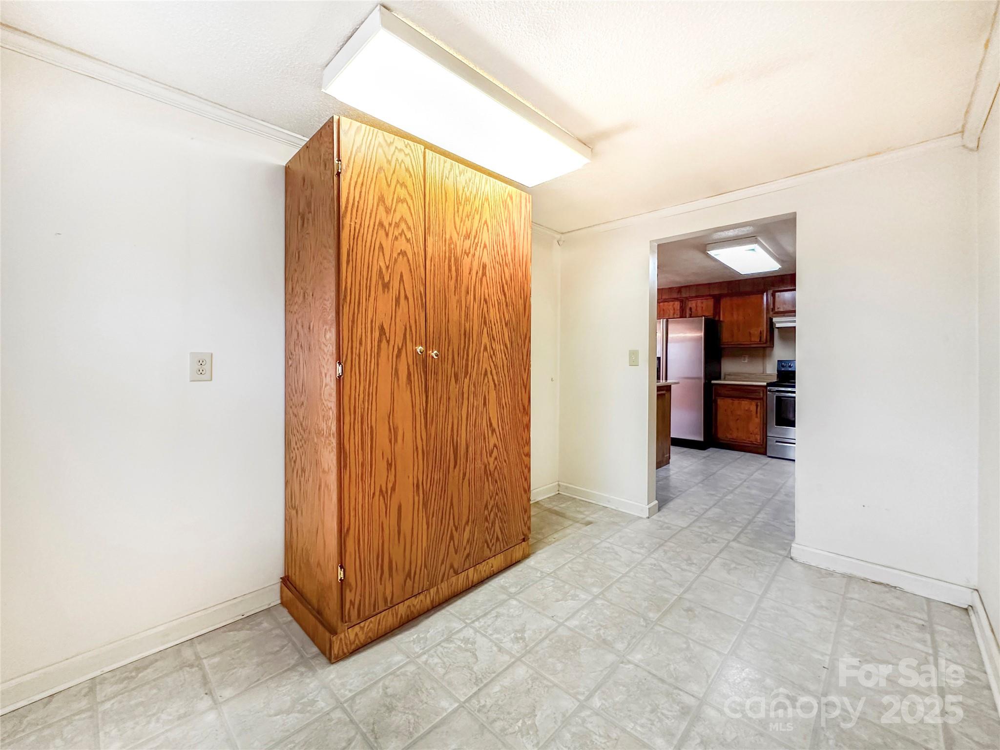 435 Moose Club Road — Statesville