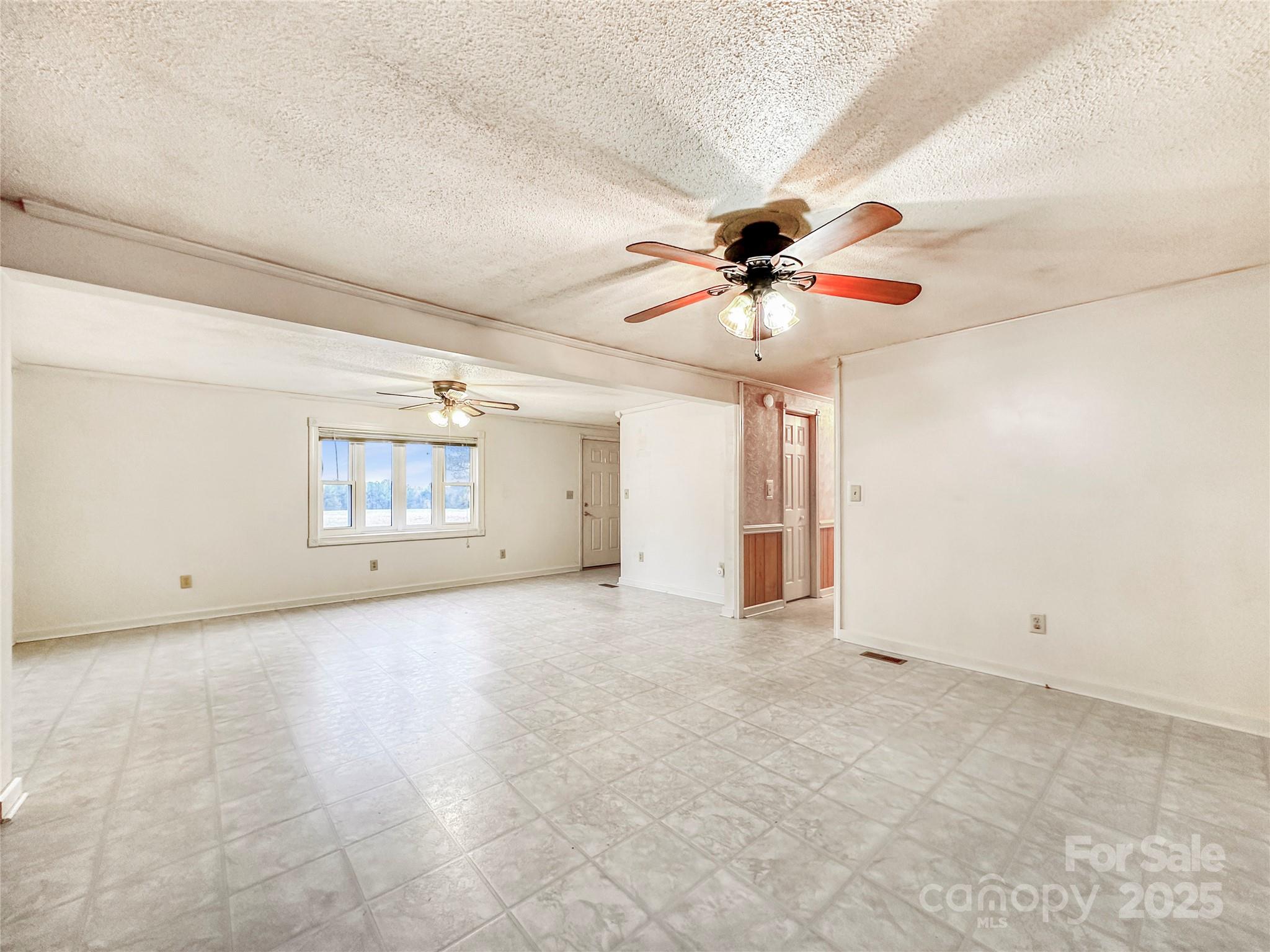 435 Moose Club Road — Statesville