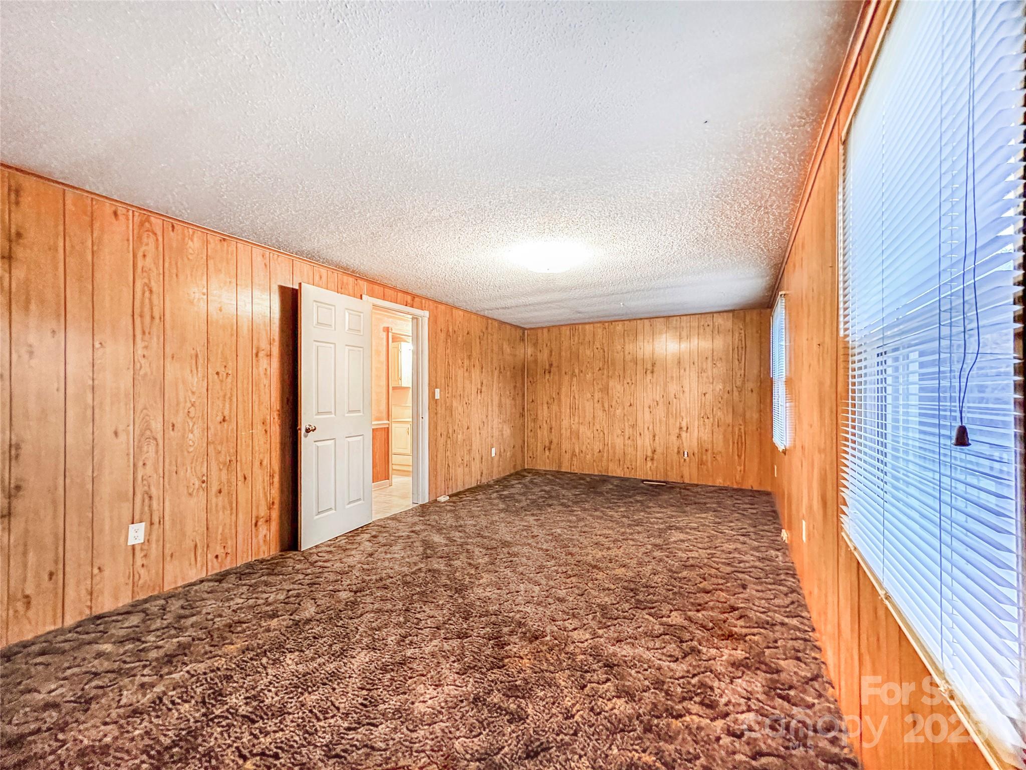 435 Moose Club Road — Statesville