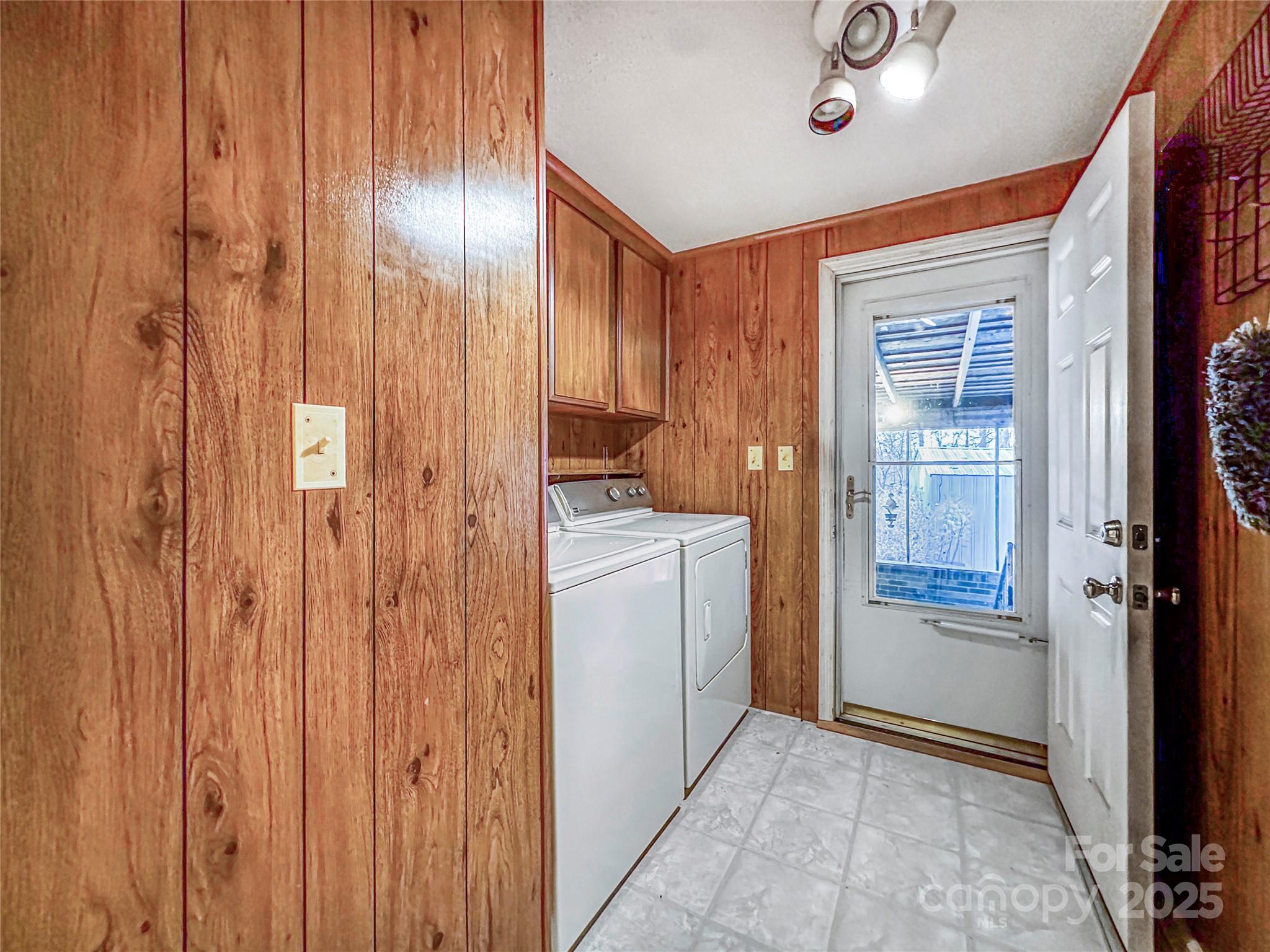 435 Moose Club Road — Statesville