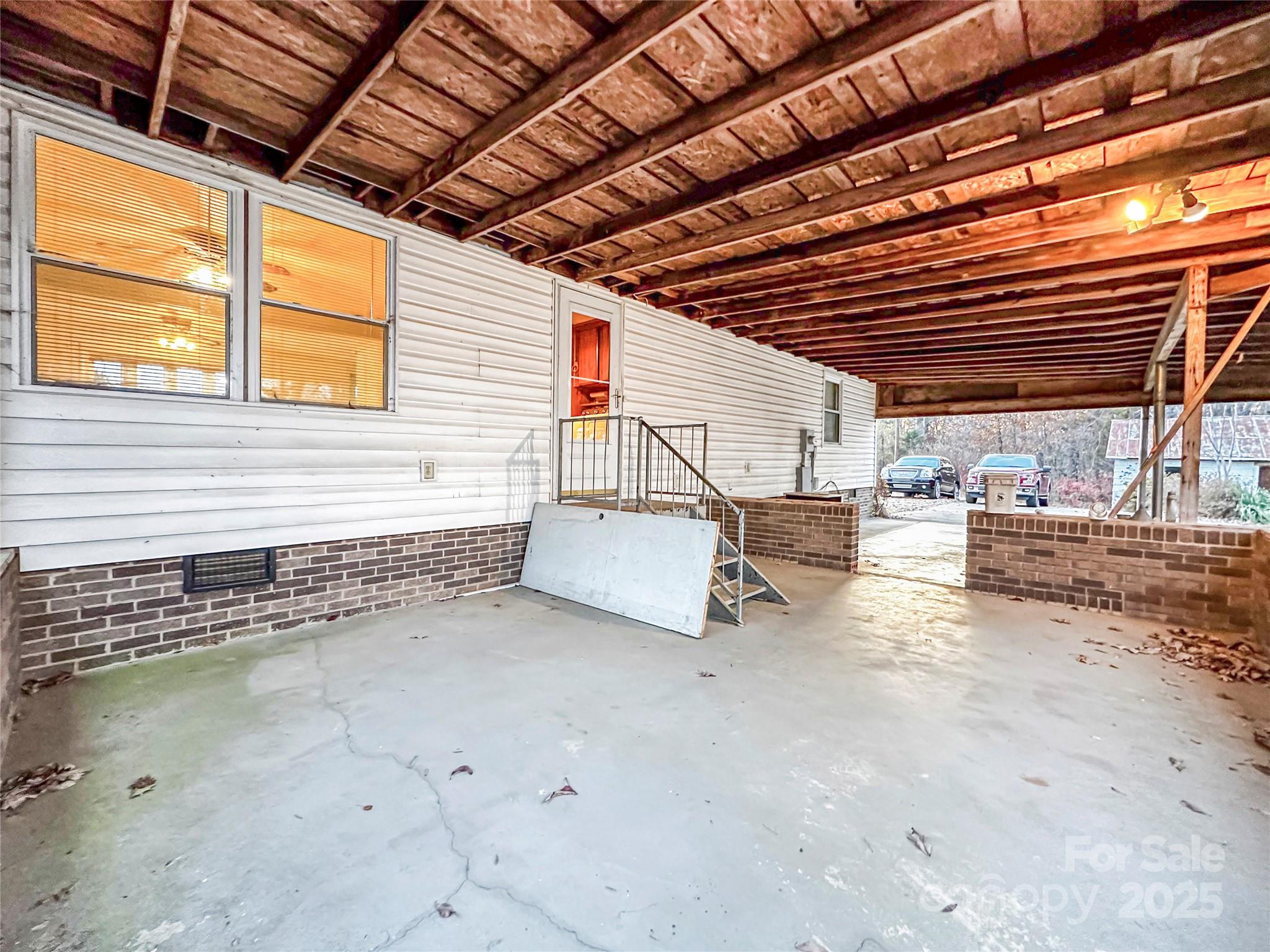 435 Moose Club Road — Statesville