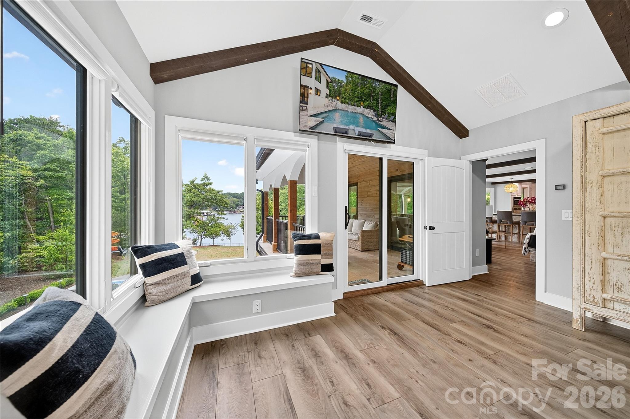 7508 Bankhead Road — Denver
