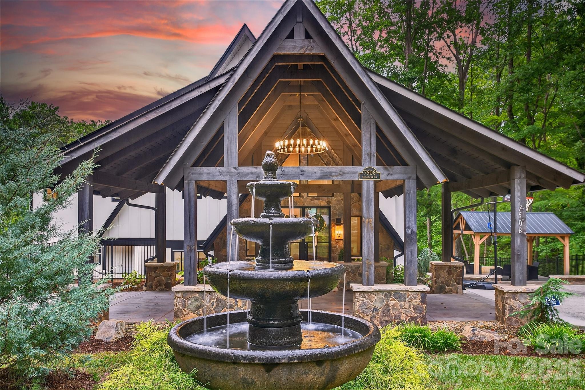 7508 Bankhead Road — Denver