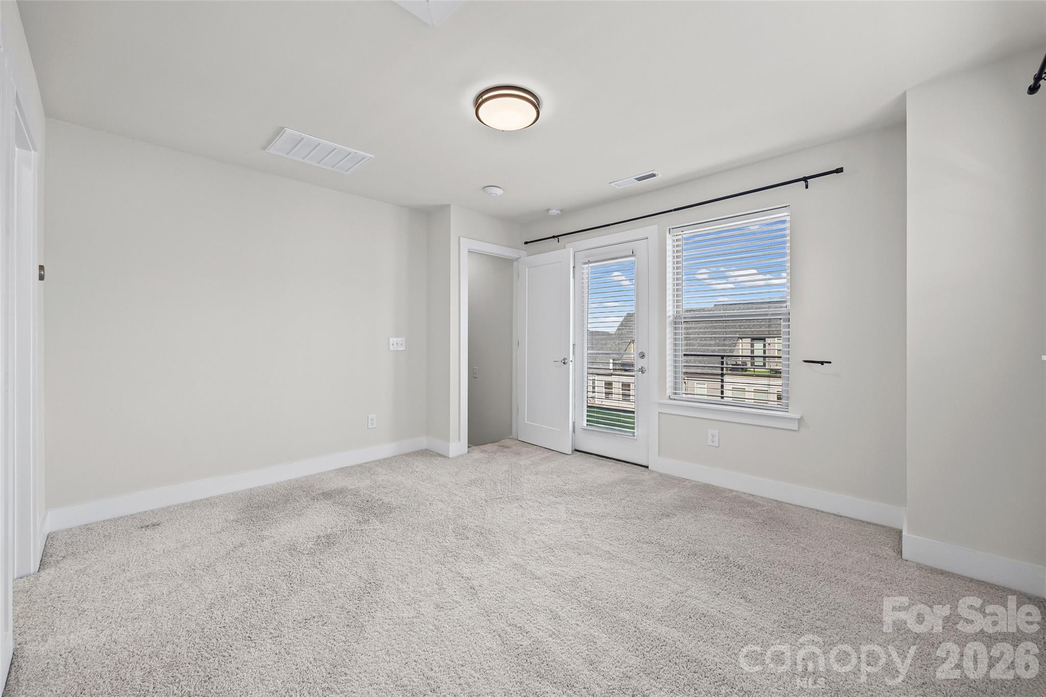 16034 Roscoe Lane — Charlotte