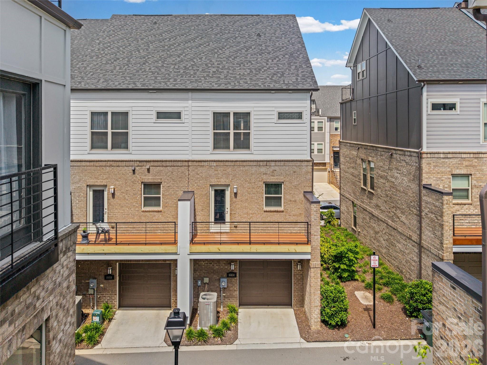 16034 Roscoe Lane — Charlotte