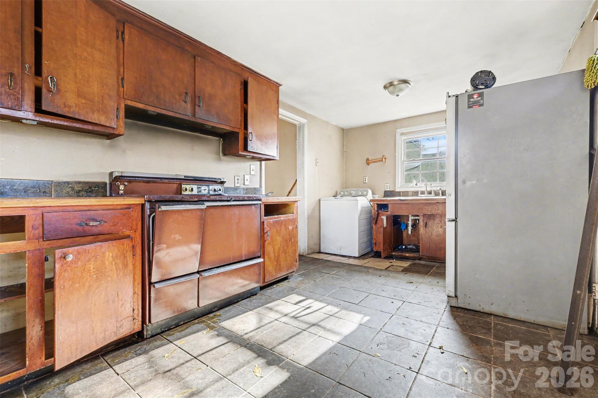 319 N Linwood Avenue — Charlotte