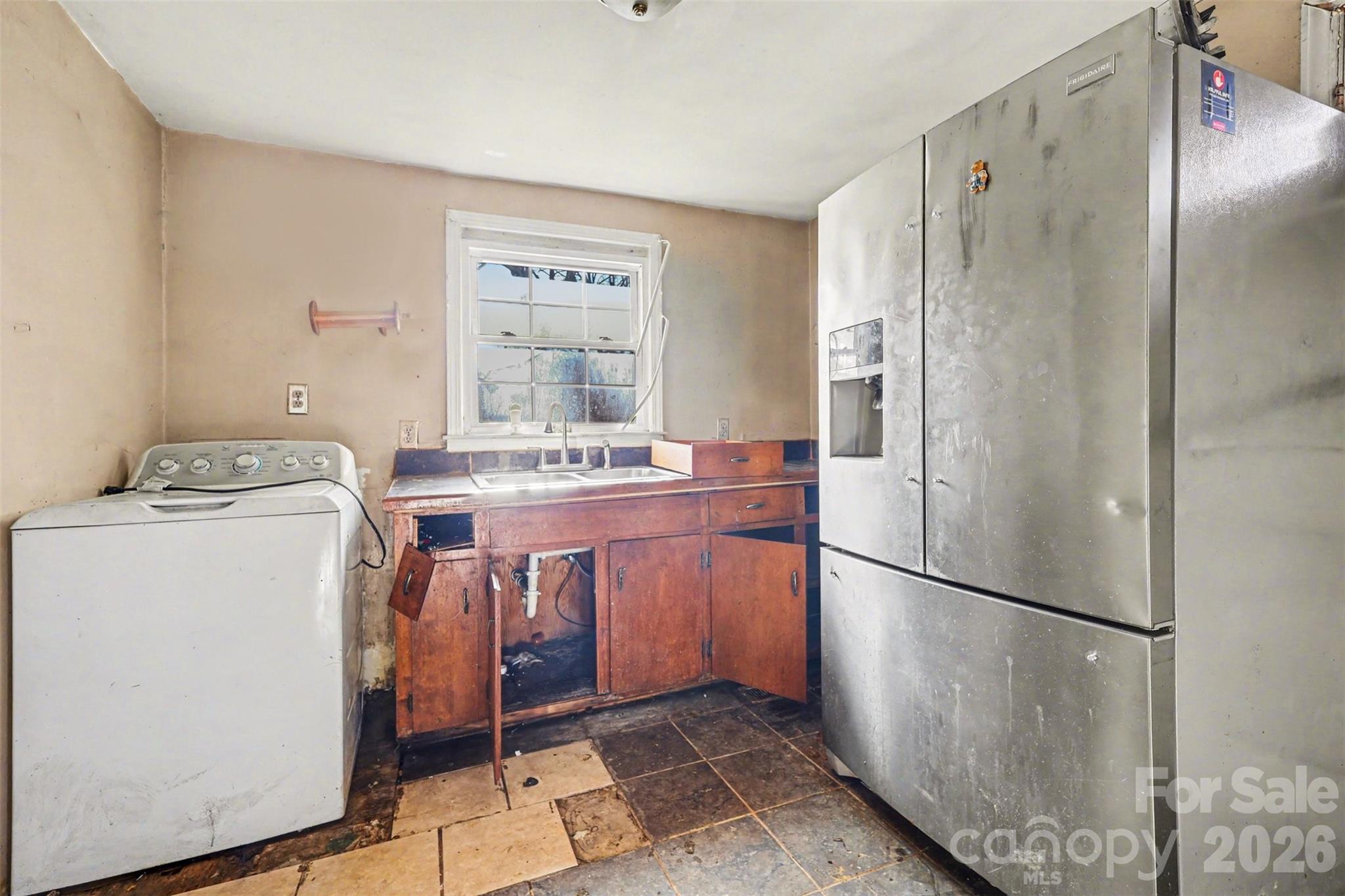 319 N Linwood Avenue — Charlotte