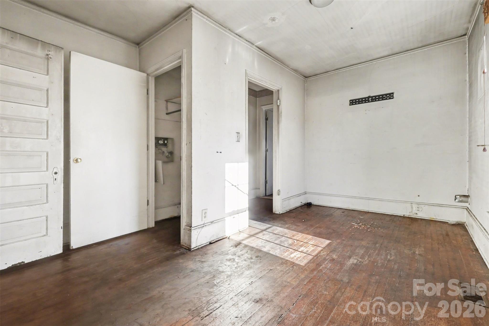 319 N Linwood Avenue — Charlotte