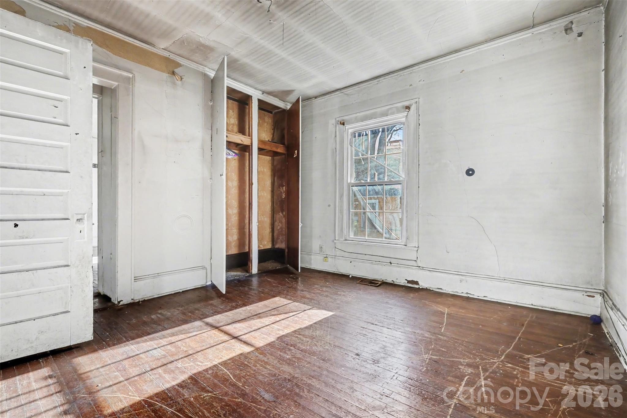 319 N Linwood Avenue — Charlotte