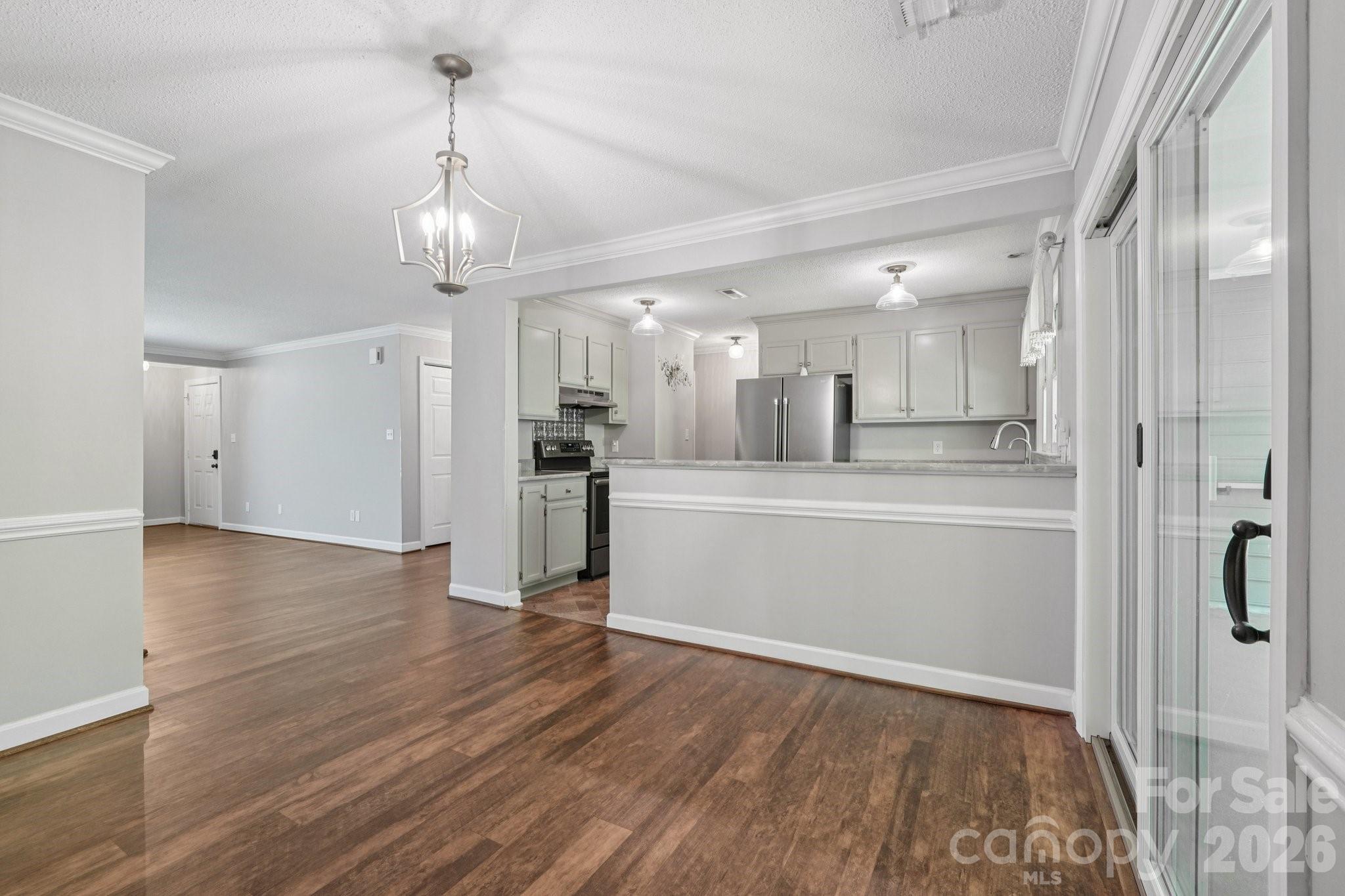 1741 Robinwood Road — Gastonia