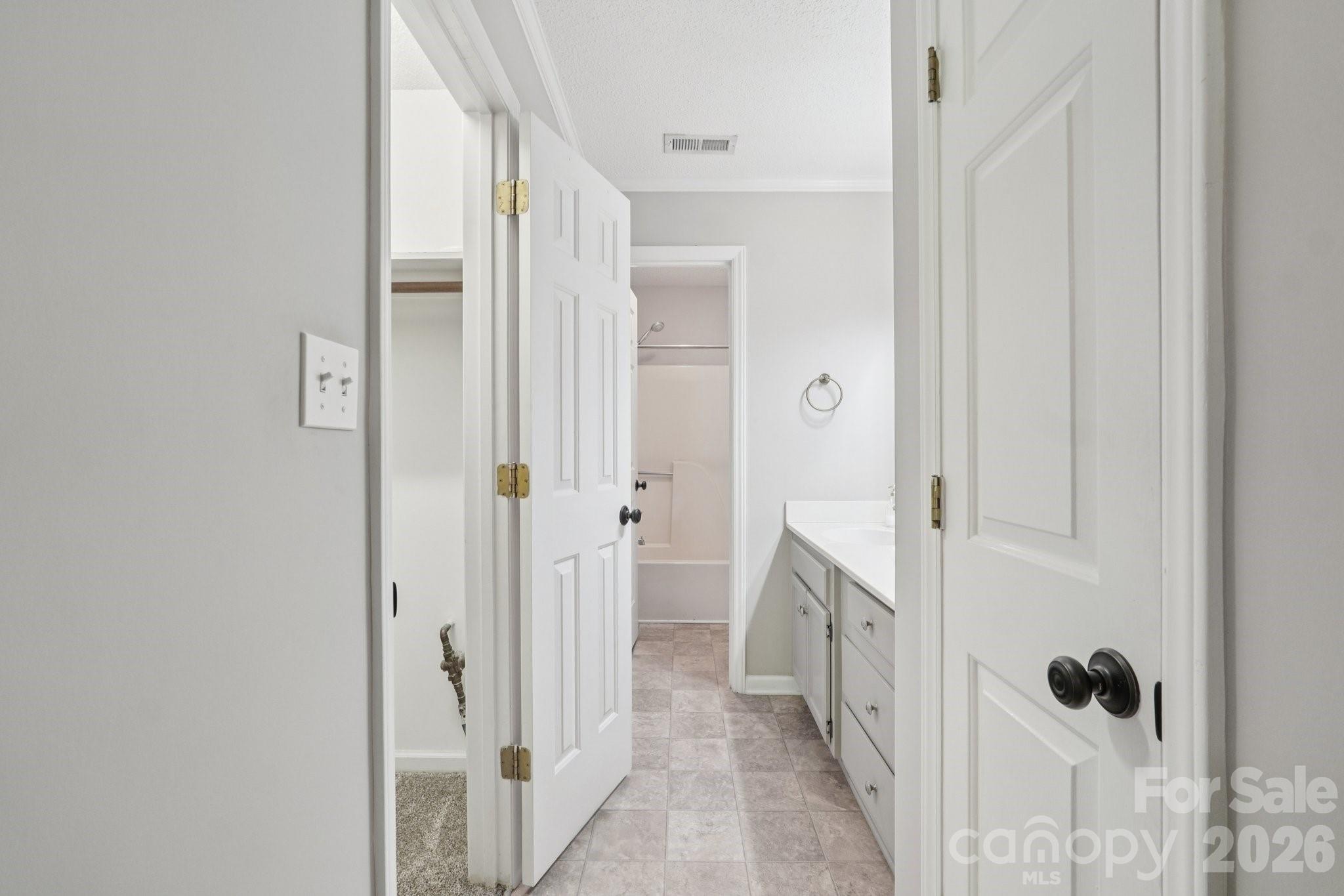 1741 Robinwood Road — Gastonia