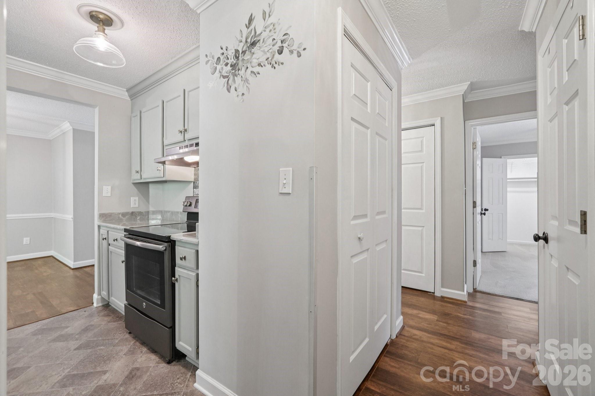 1741 Robinwood Road — Gastonia