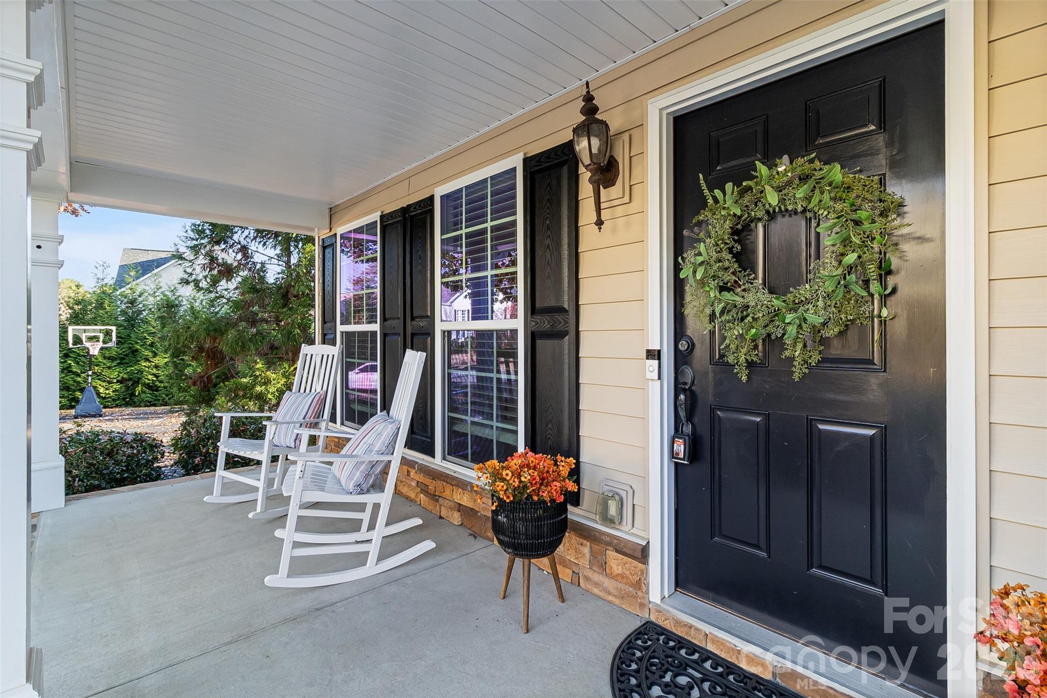 447 Leaf Arbor Court — Lake Wylie