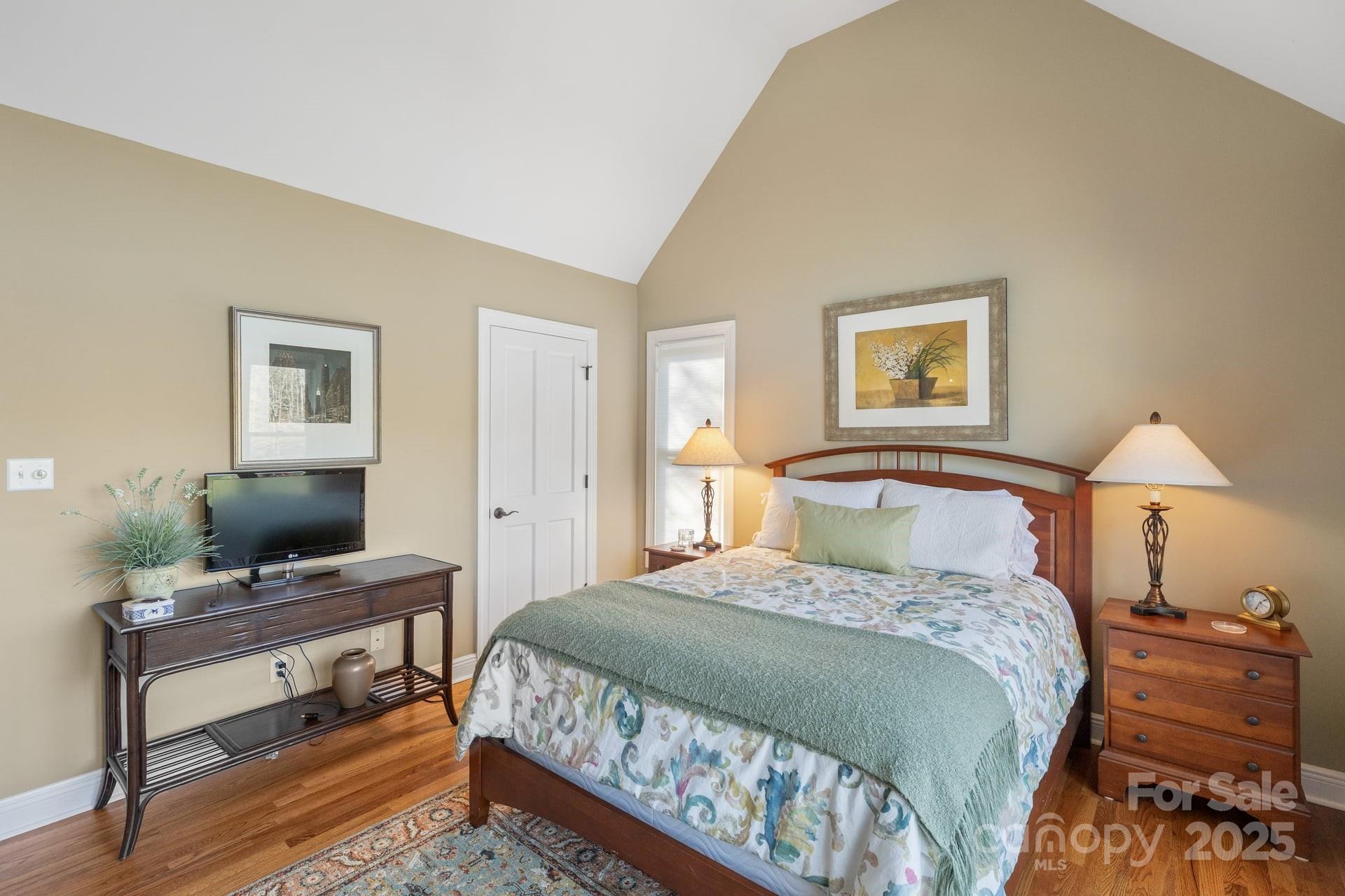 100 The Pinnacle Drive #5 — Sapphire