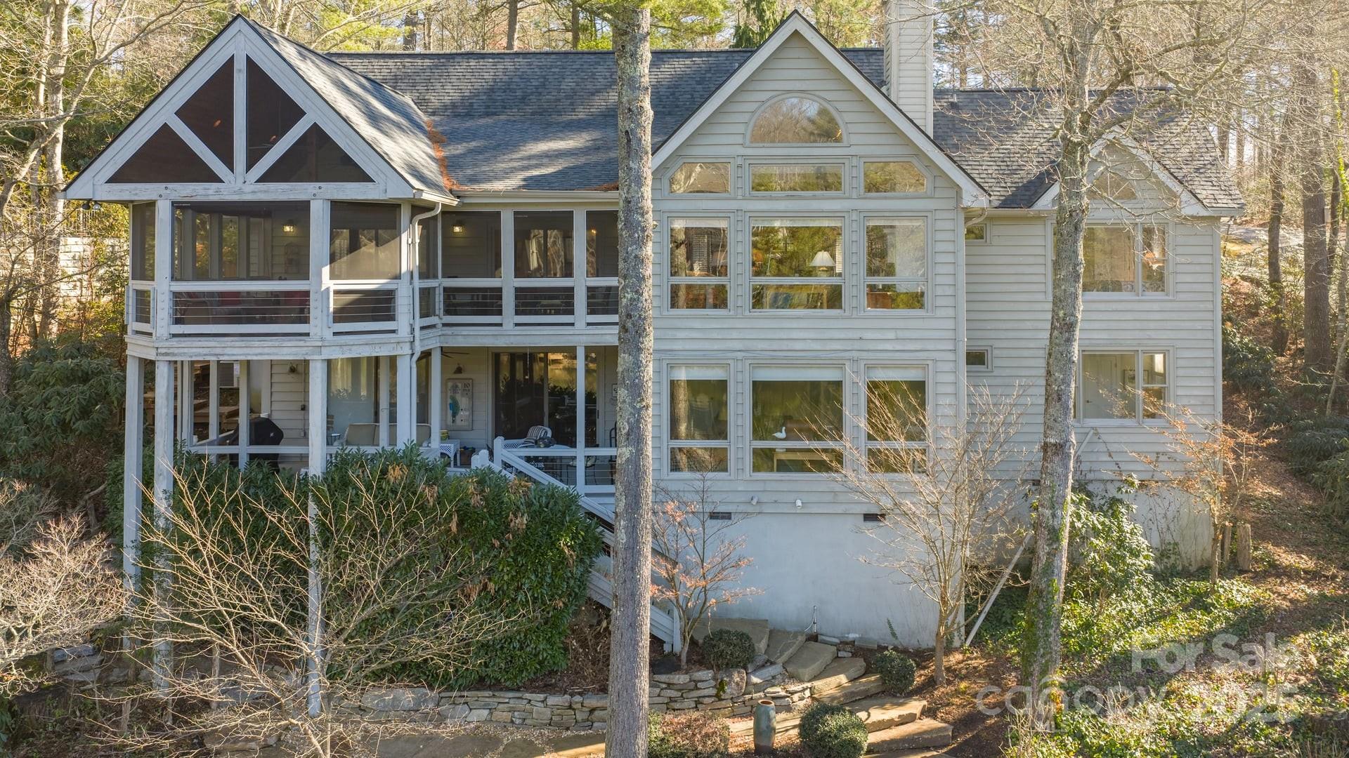 100 The Pinnacle Drive #5 — Sapphire