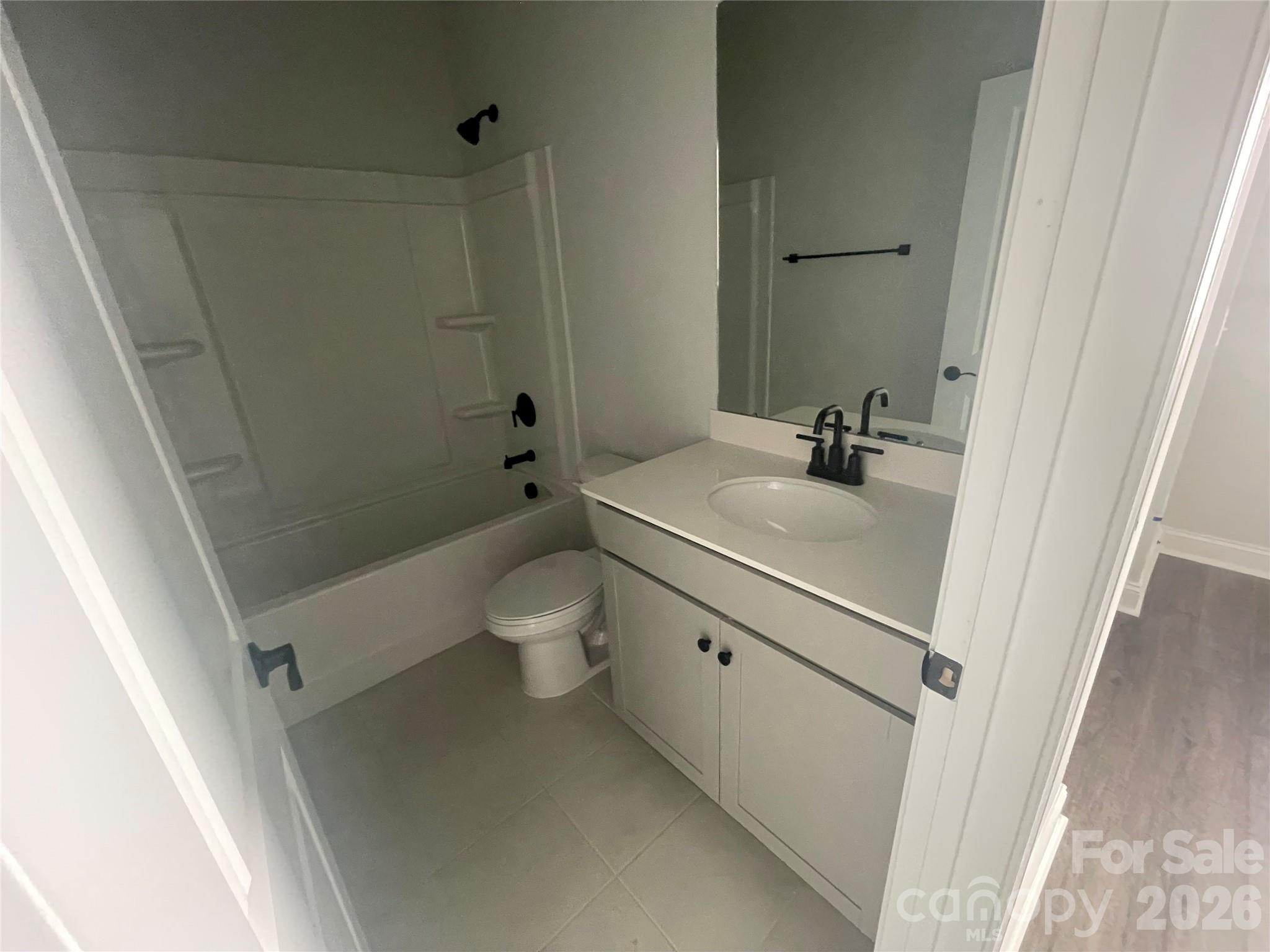 4049 Grommet Court — Matthews