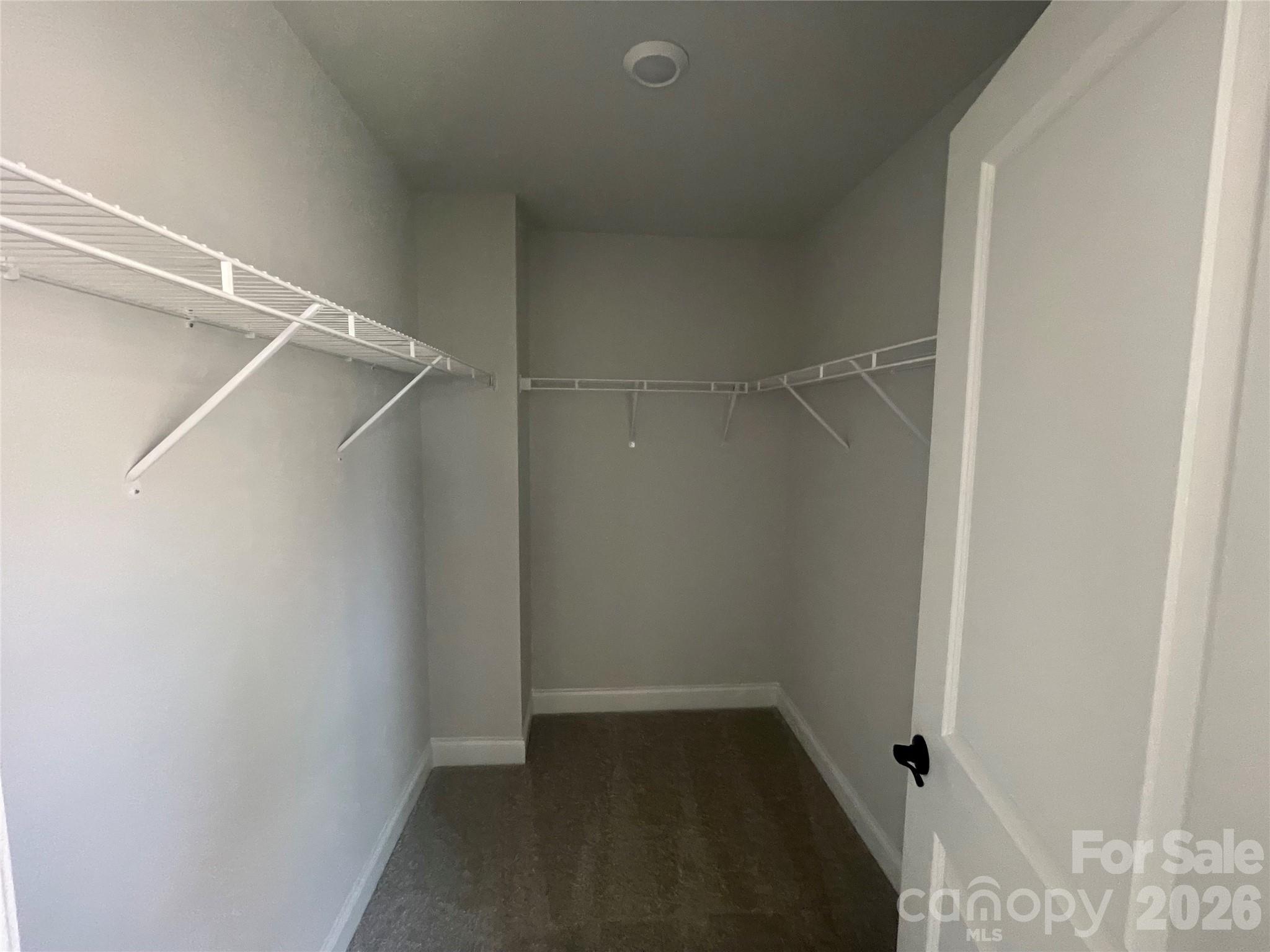 4049 Grommet Court — Matthews