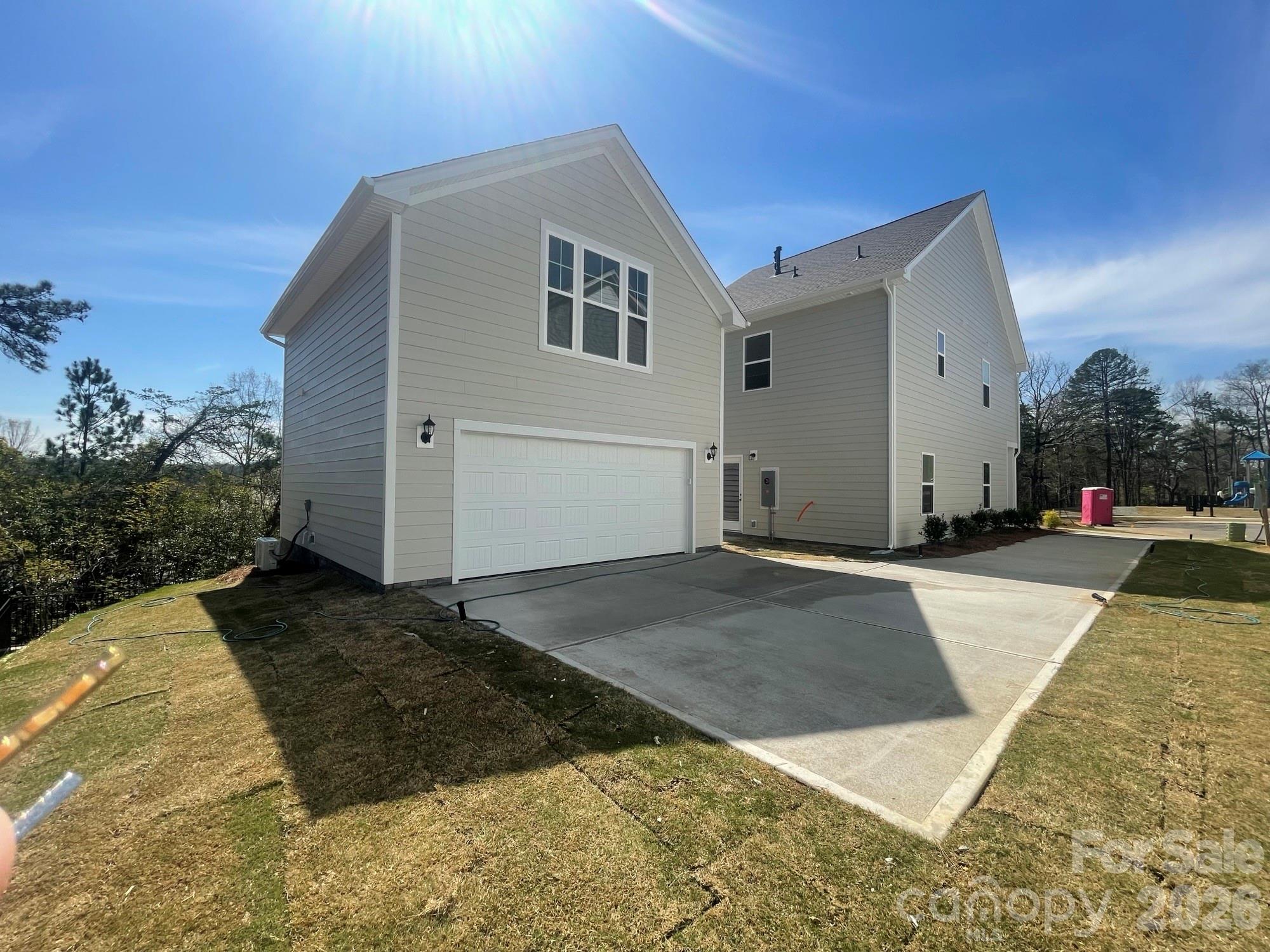 4049 Grommet Court — Matthews