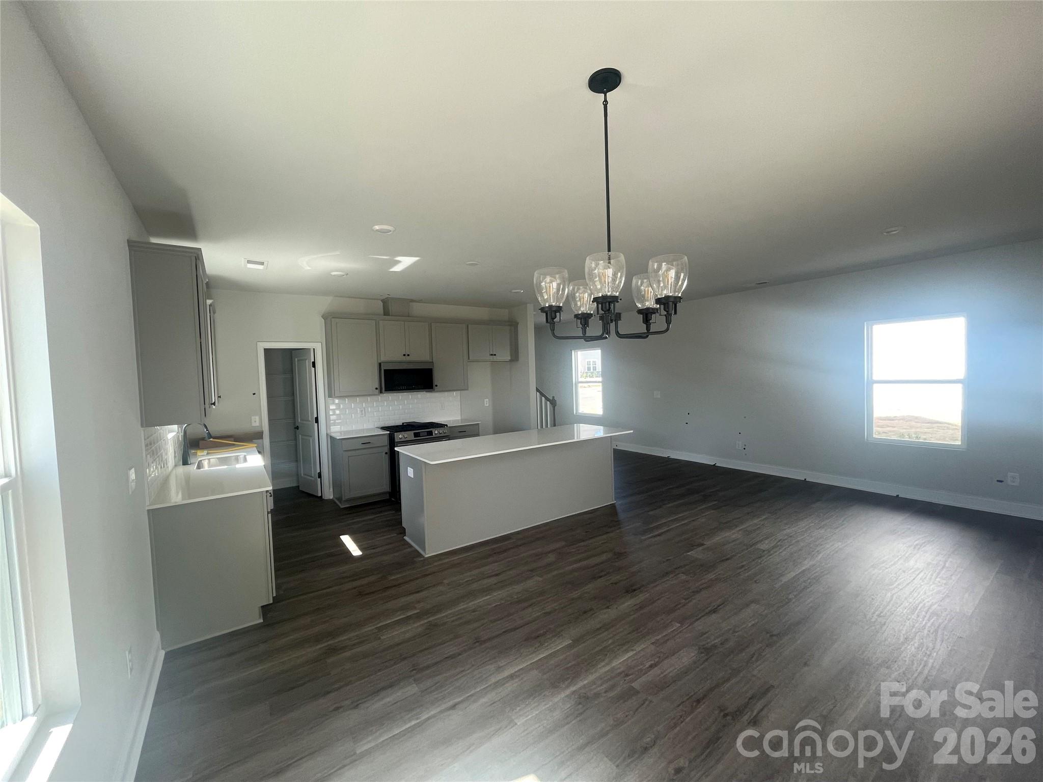 4049 Grommet Court — Matthews