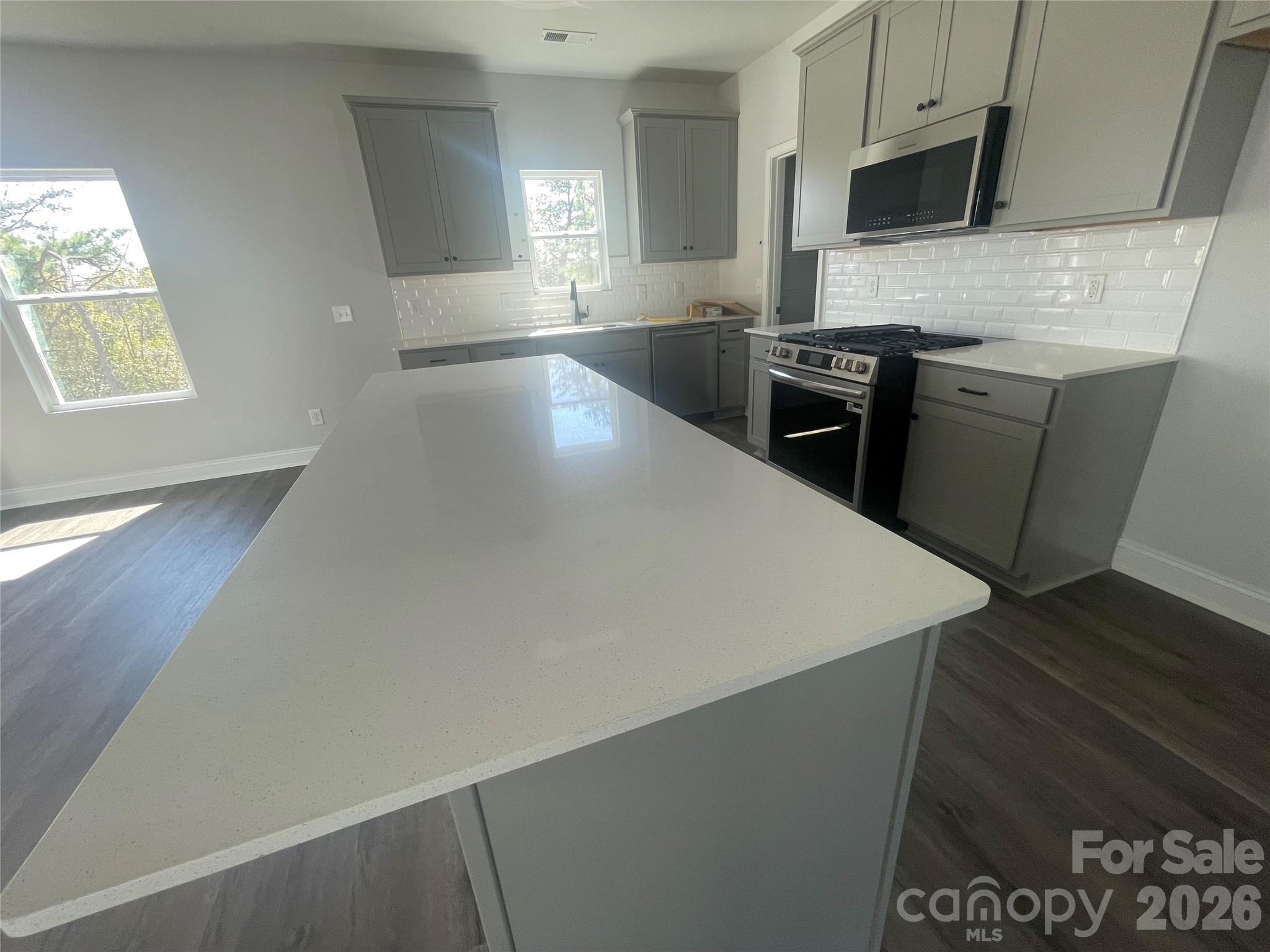 4049 Grommet Court — Matthews