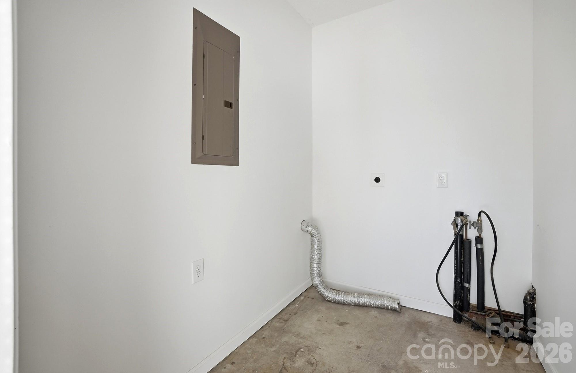303 Ellenwood Drive — Albemarle