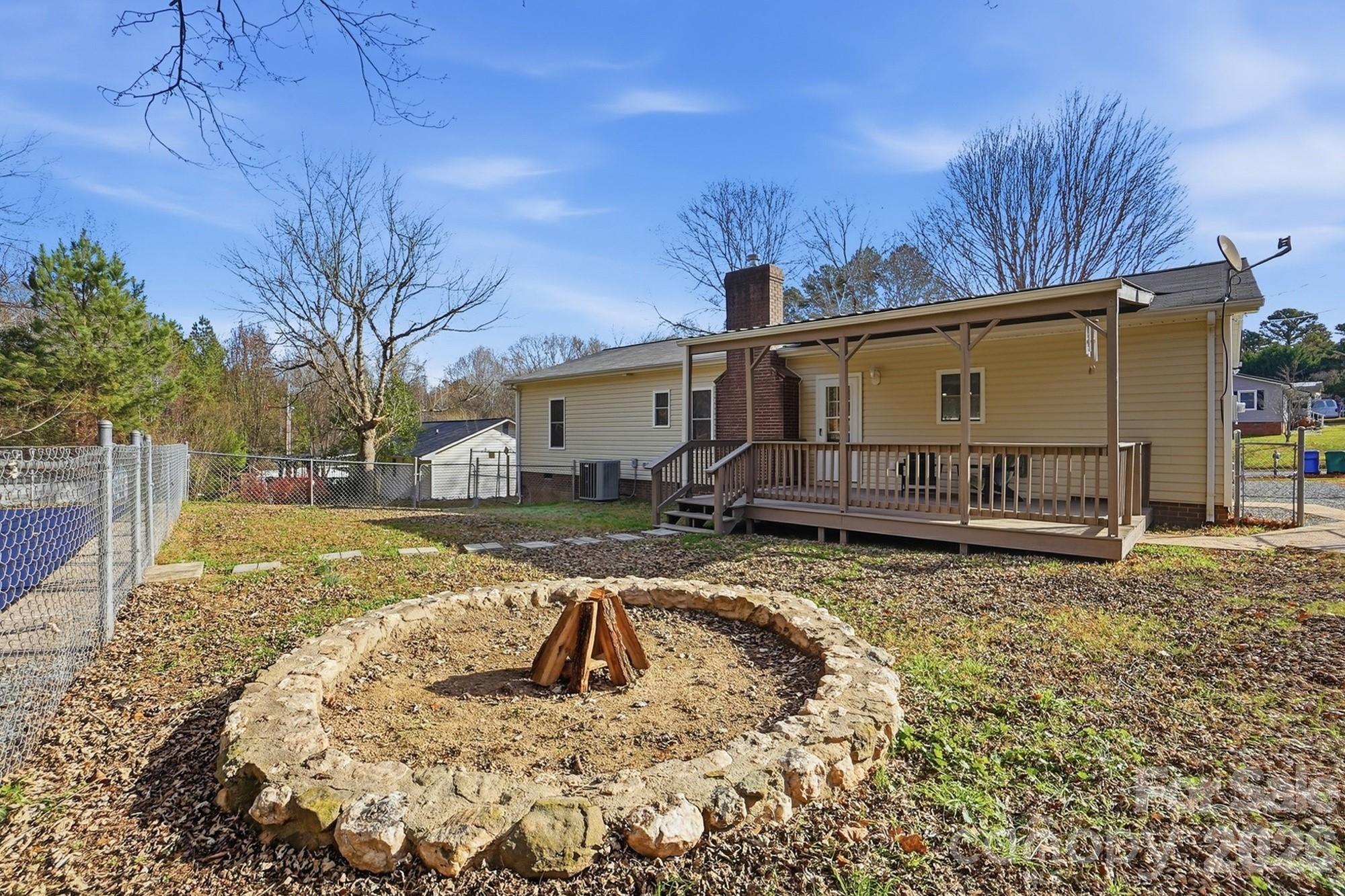 303 Ellenwood Drive — Albemarle