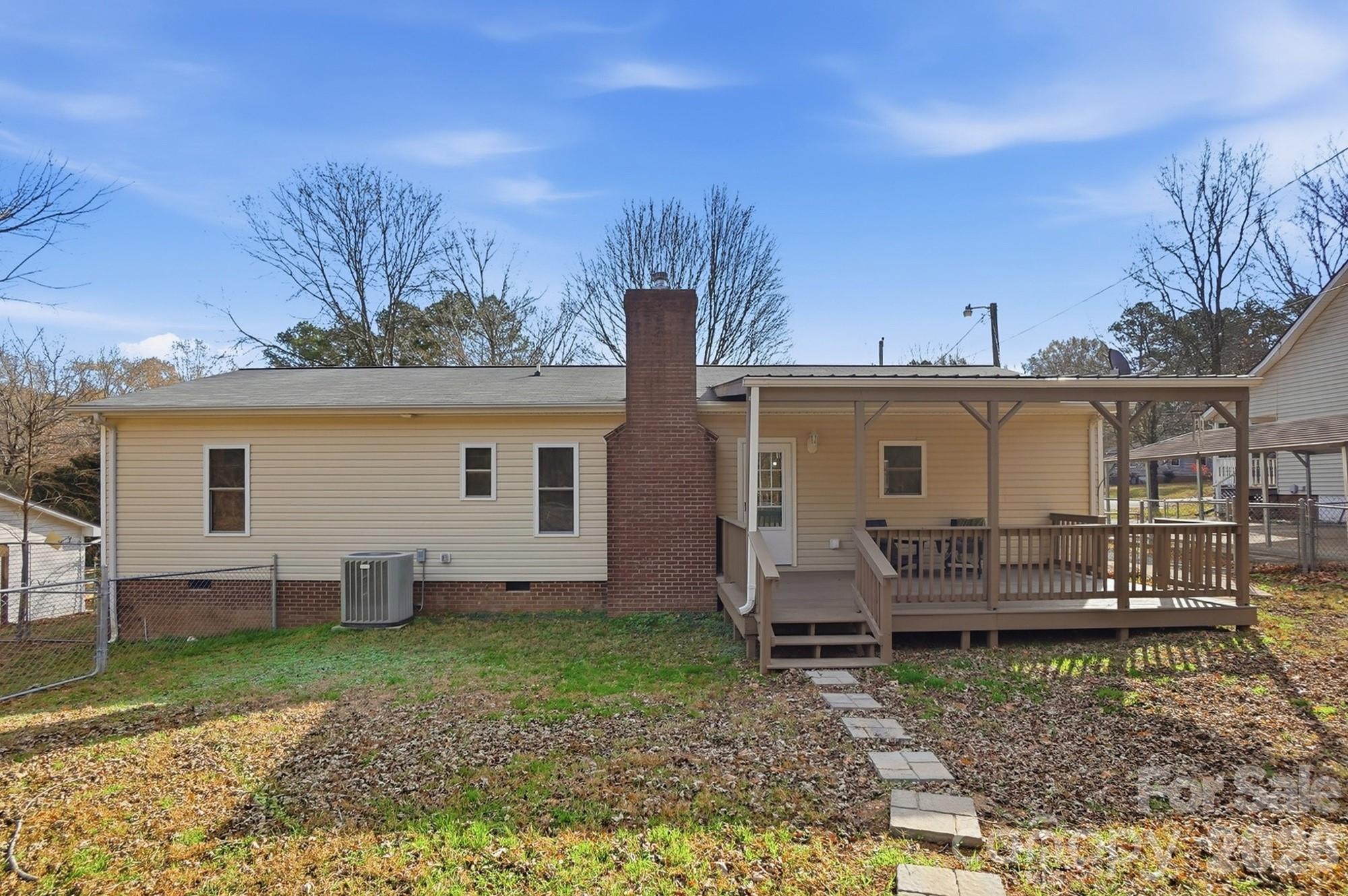 303 Ellenwood Drive — Albemarle