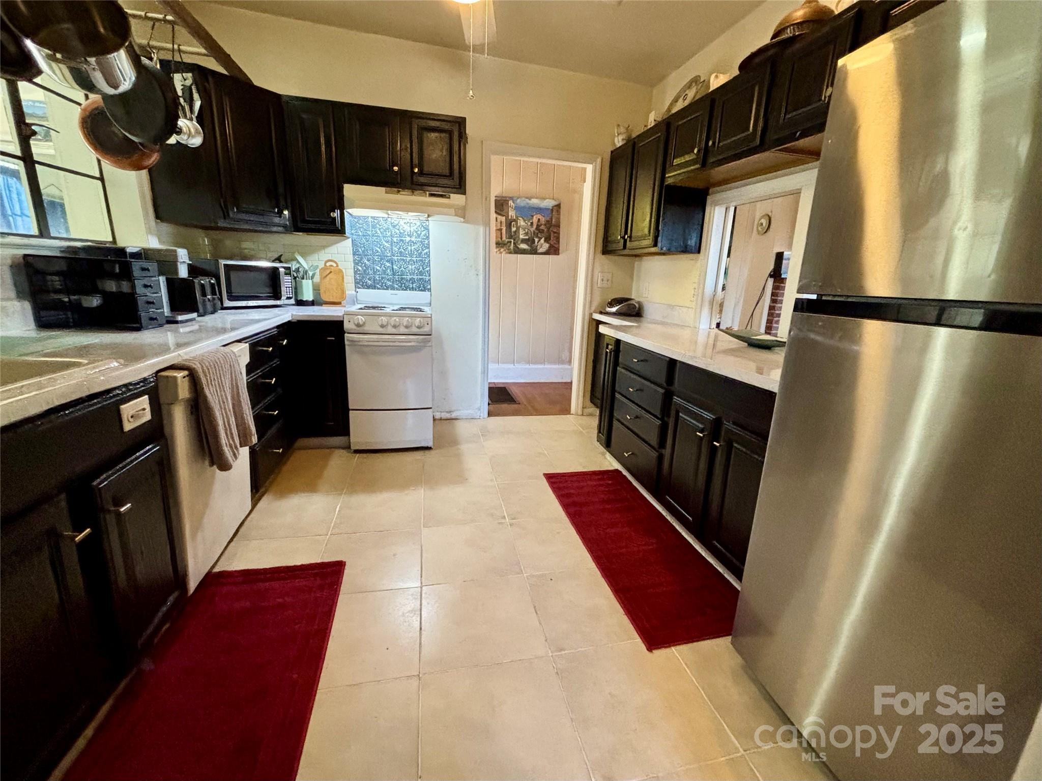 629 Vineyard Road — Tryon