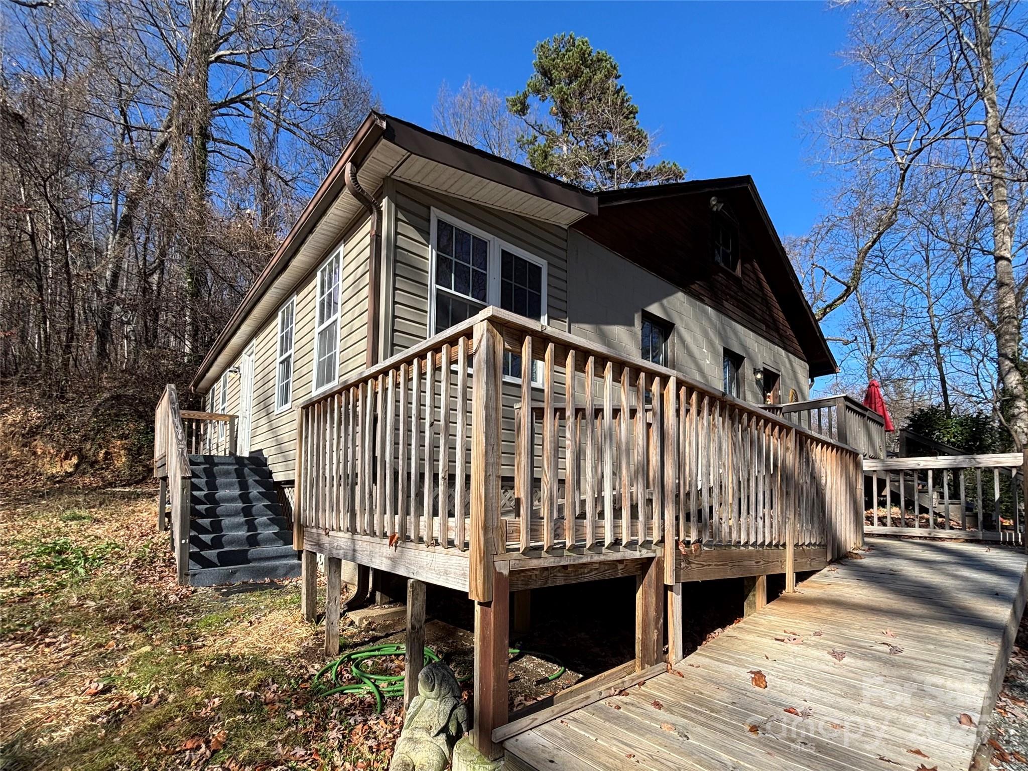 629 Vineyard Road — Tryon