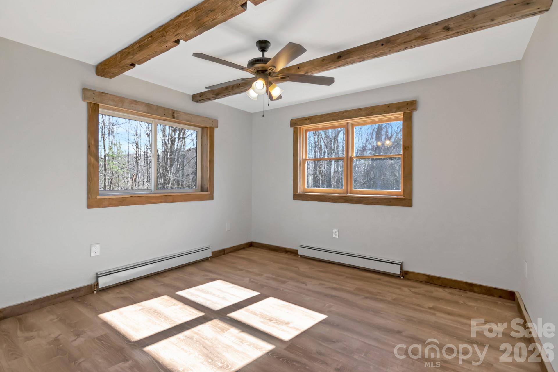 486 Hunter-Lysik Way — Laurel Springs