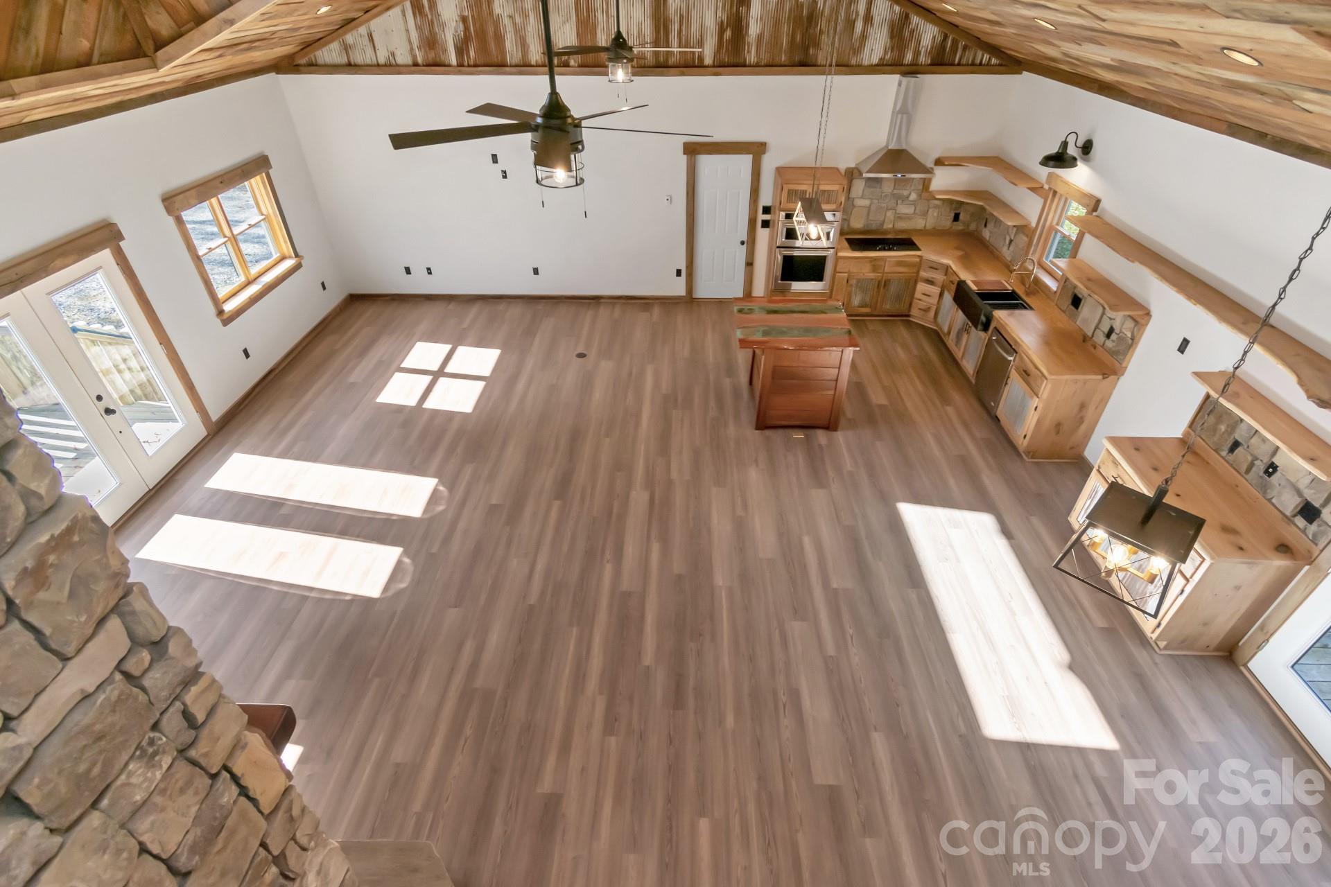 486 Hunter-Lysik Way — Laurel Springs