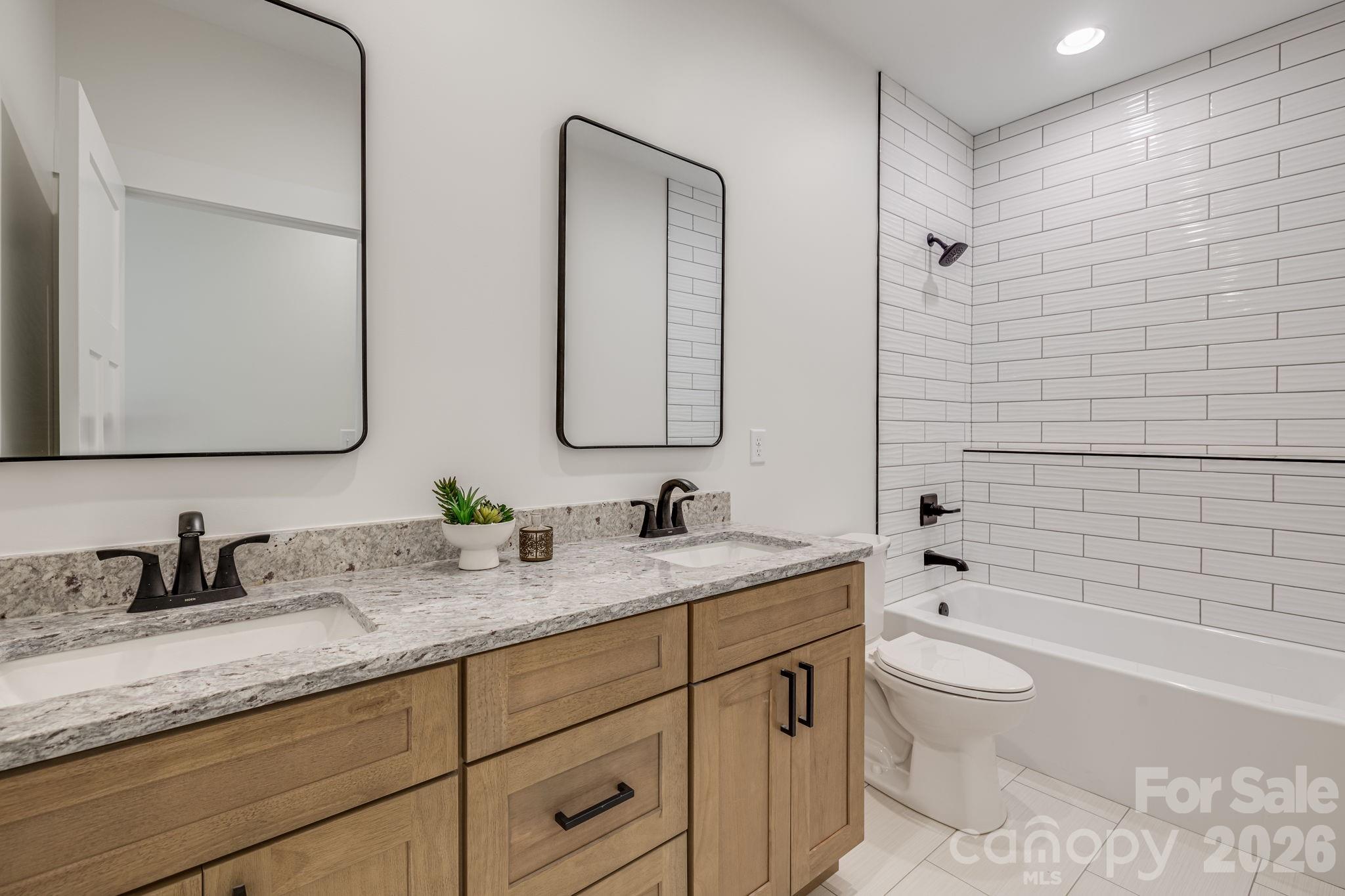 133 Appalachian Way — Asheville