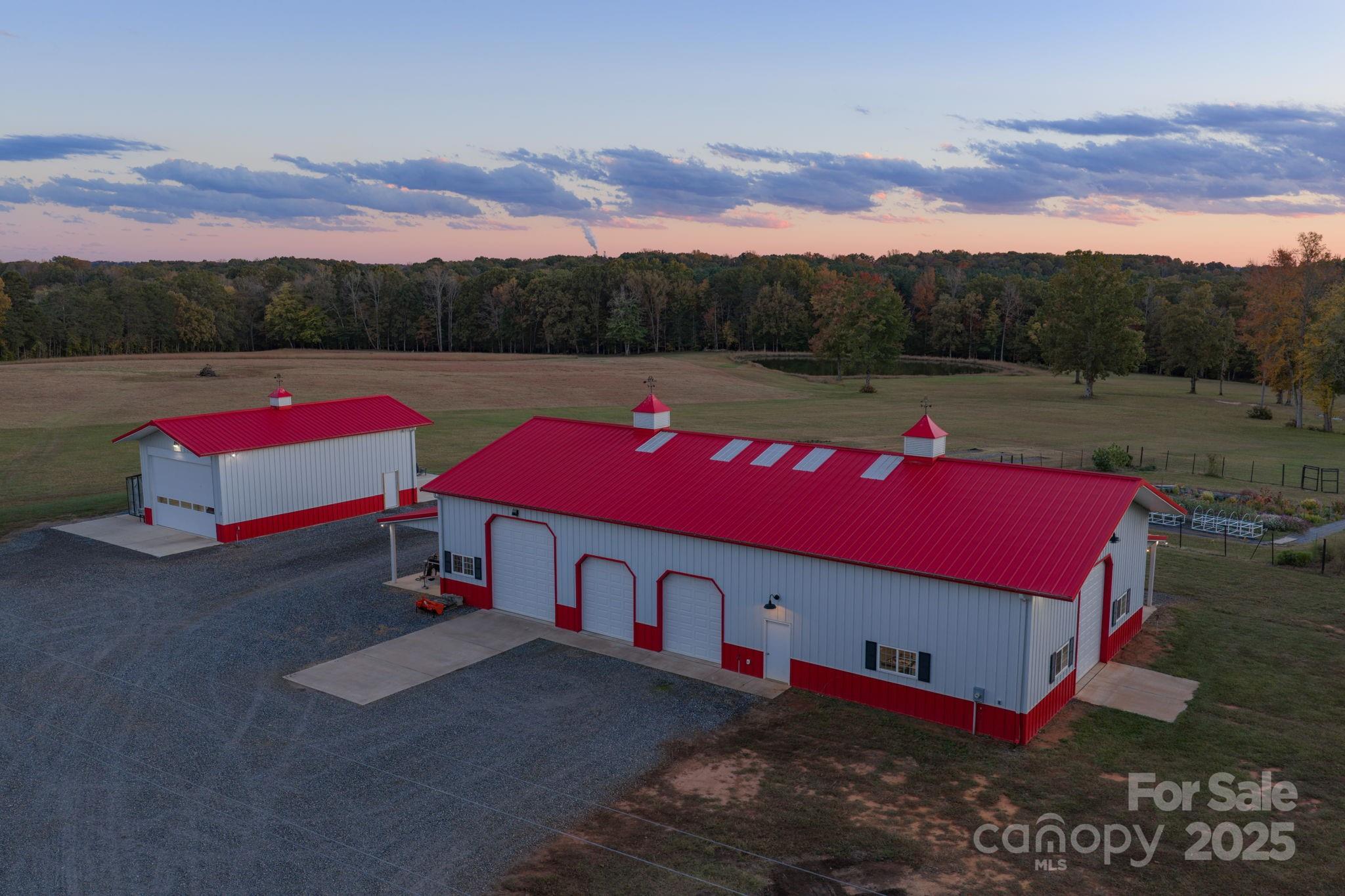 1260 Beaver Island Trail Road — Walnut Cove