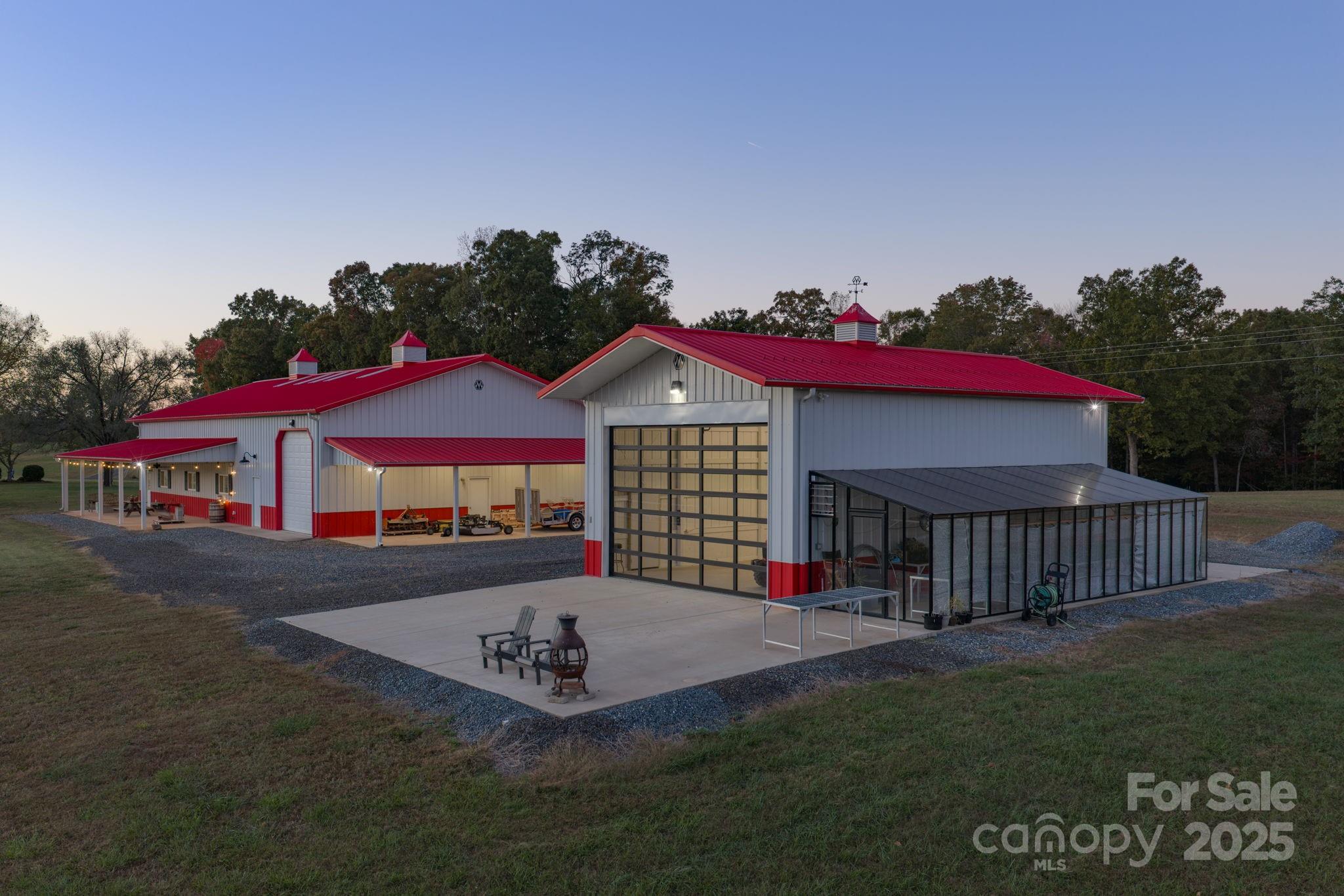 1260 Beaver Island Trail Road — Walnut Cove
