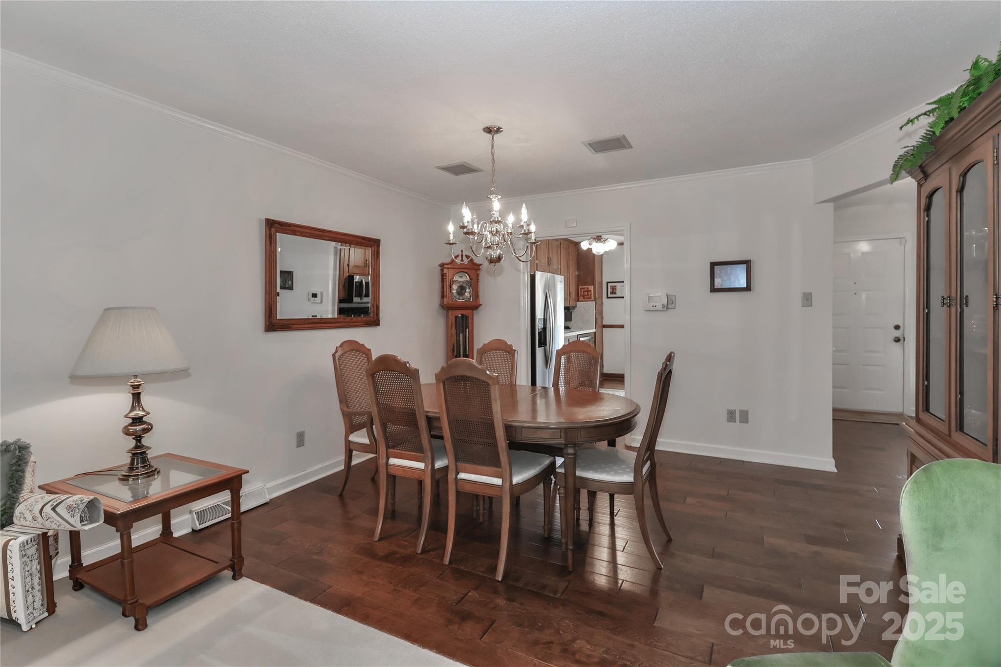 1359 Radio Road — Statesville