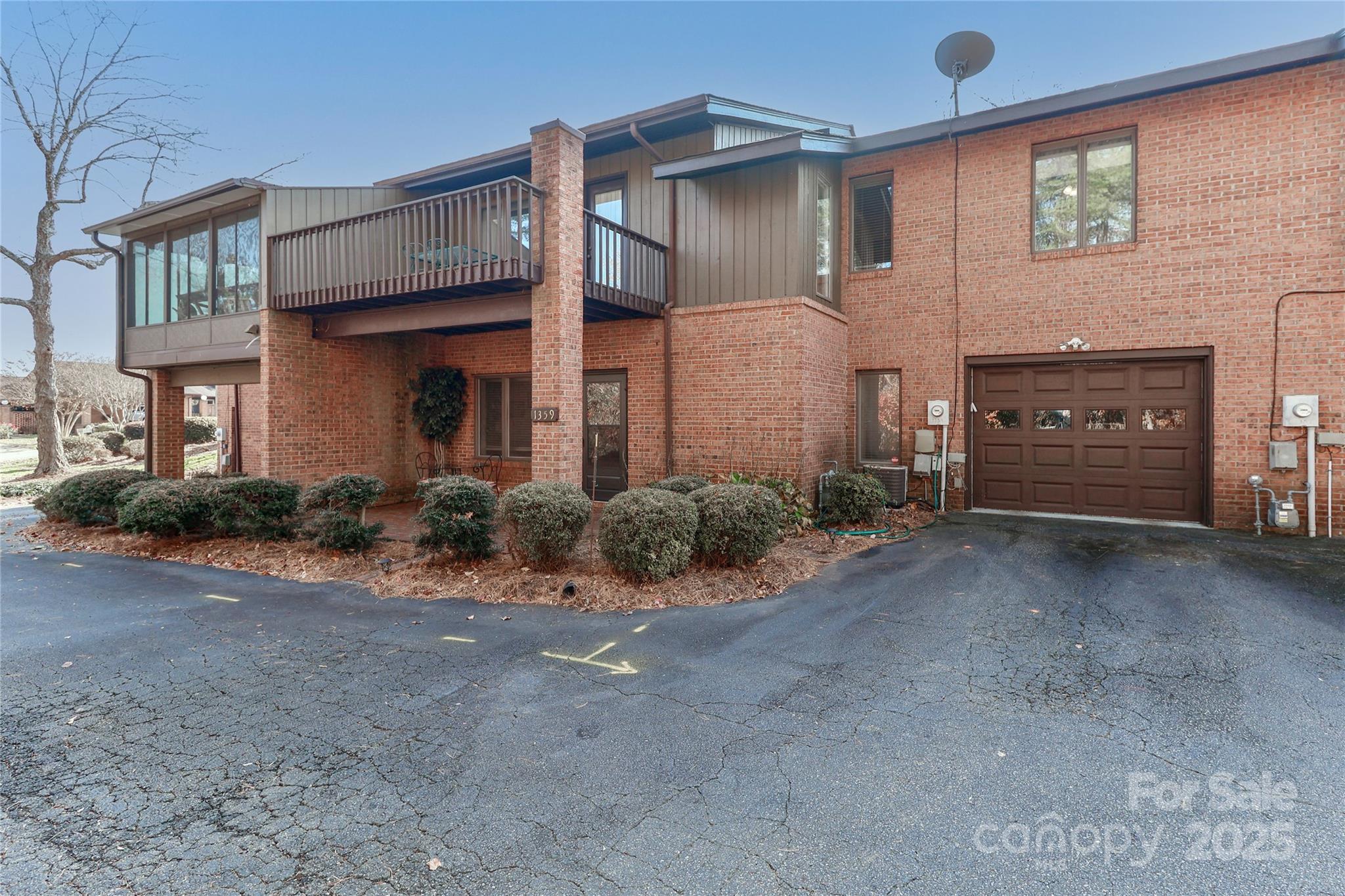 1359 Radio Road — Statesville