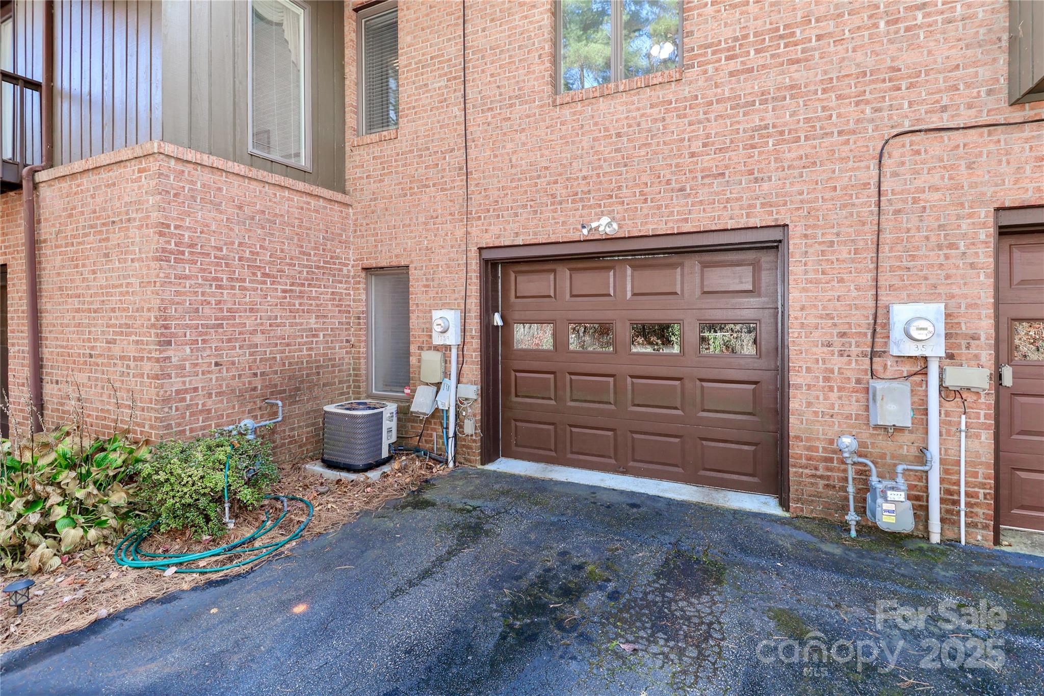 1359 Radio Road — Statesville