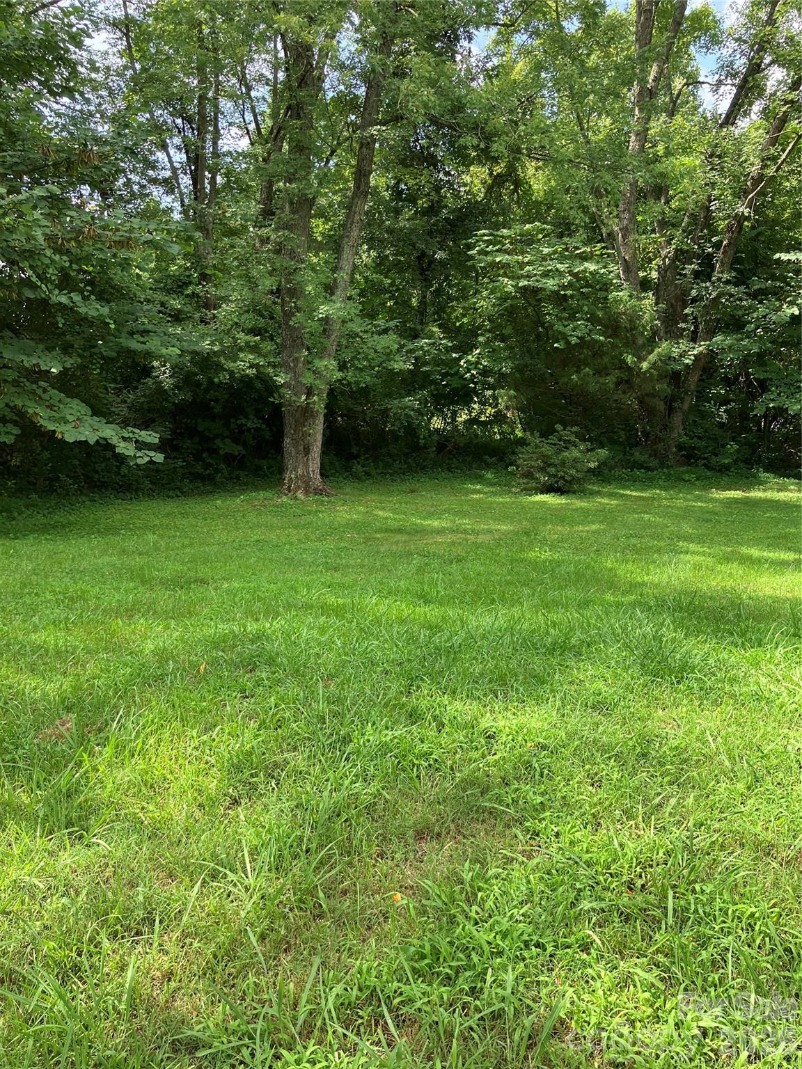 104 Countryside Drive SE — Lenoir