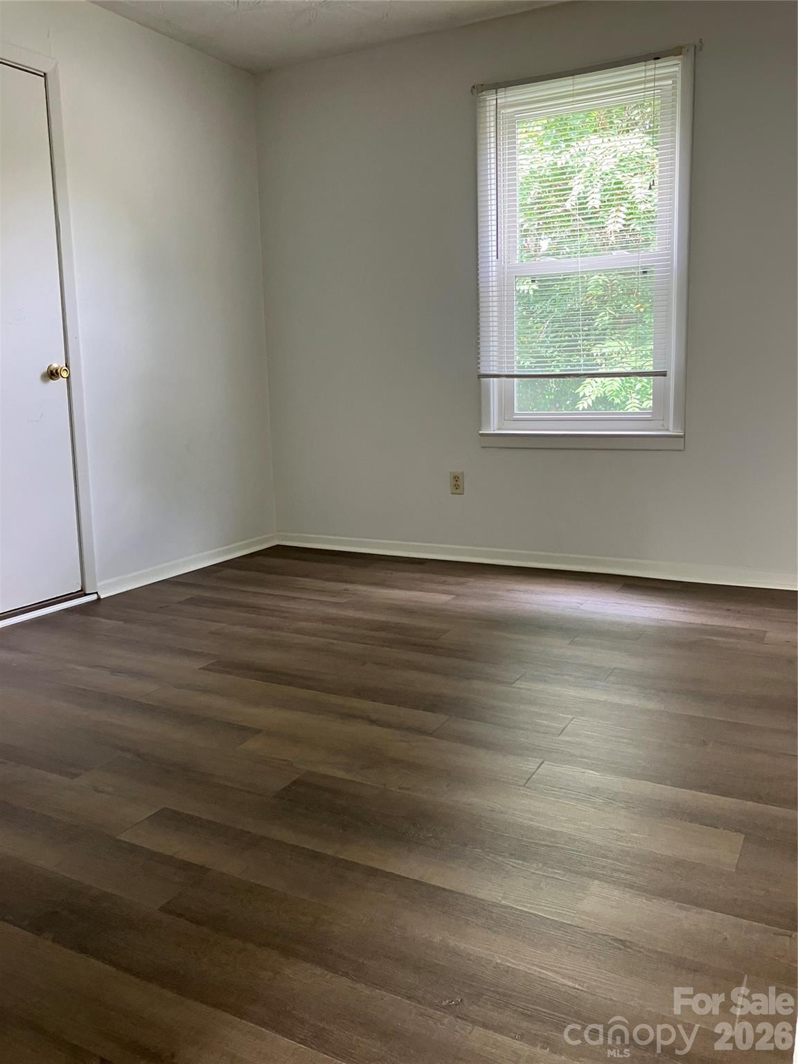 104 Countryside Drive SE — Lenoir