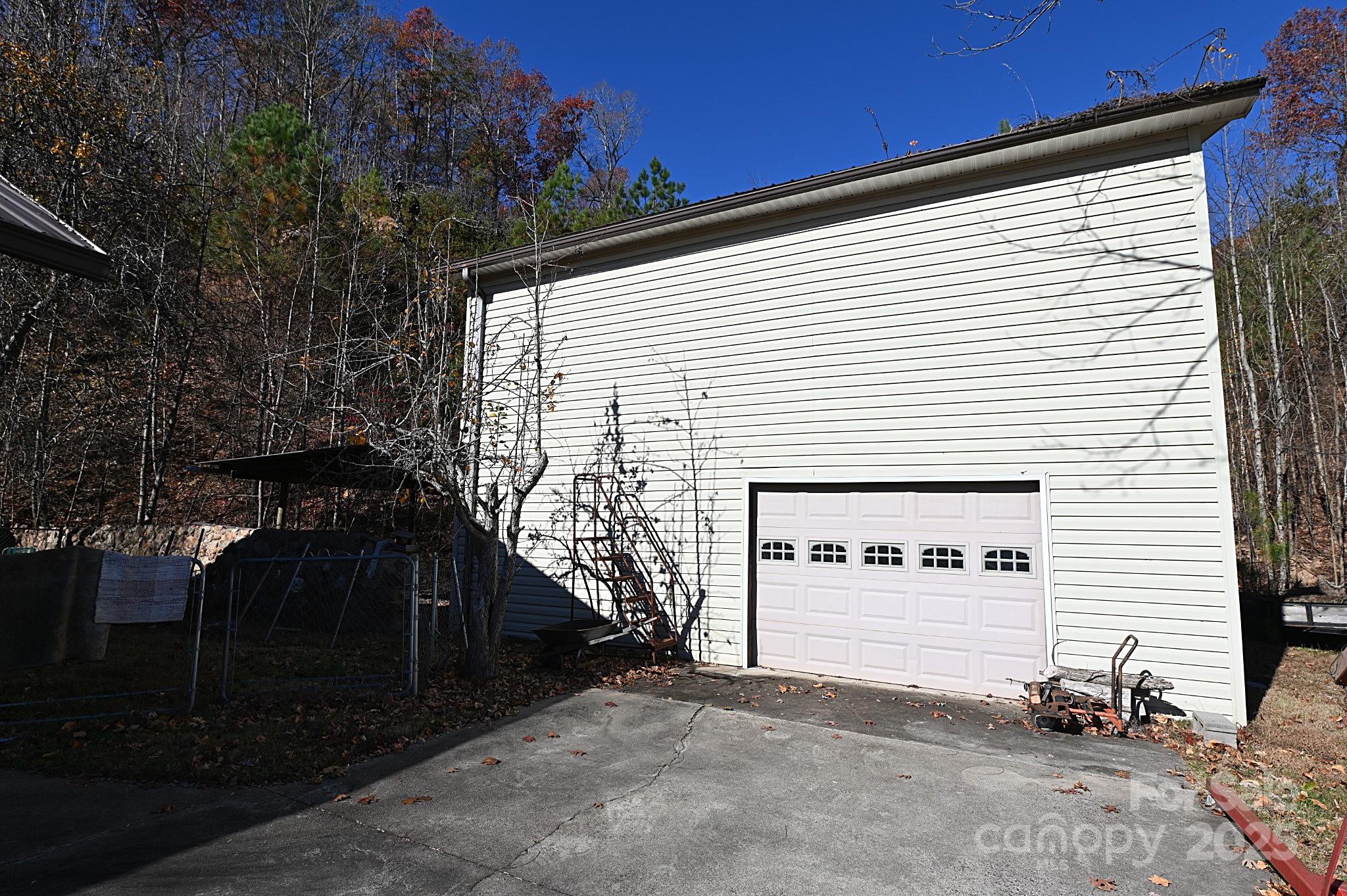 1859 Kale Road — Catawba
