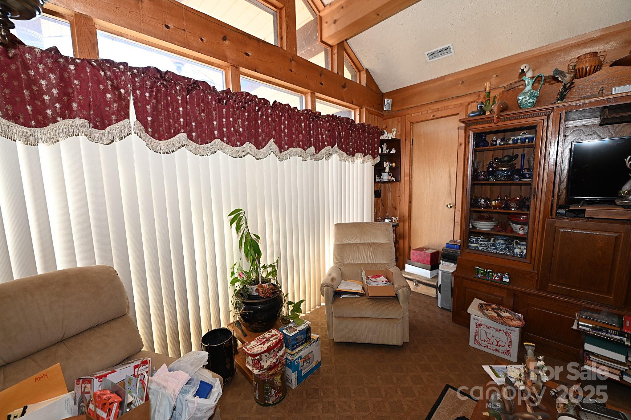 1859 Kale Road — Catawba