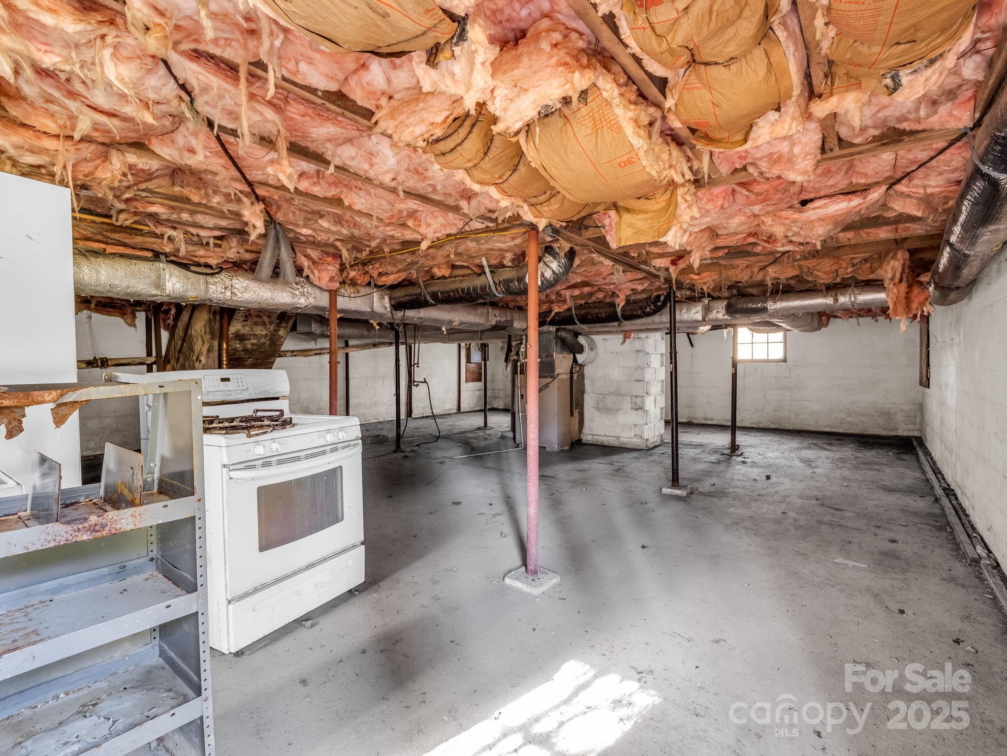 541 Broadway Street — Hendersonville